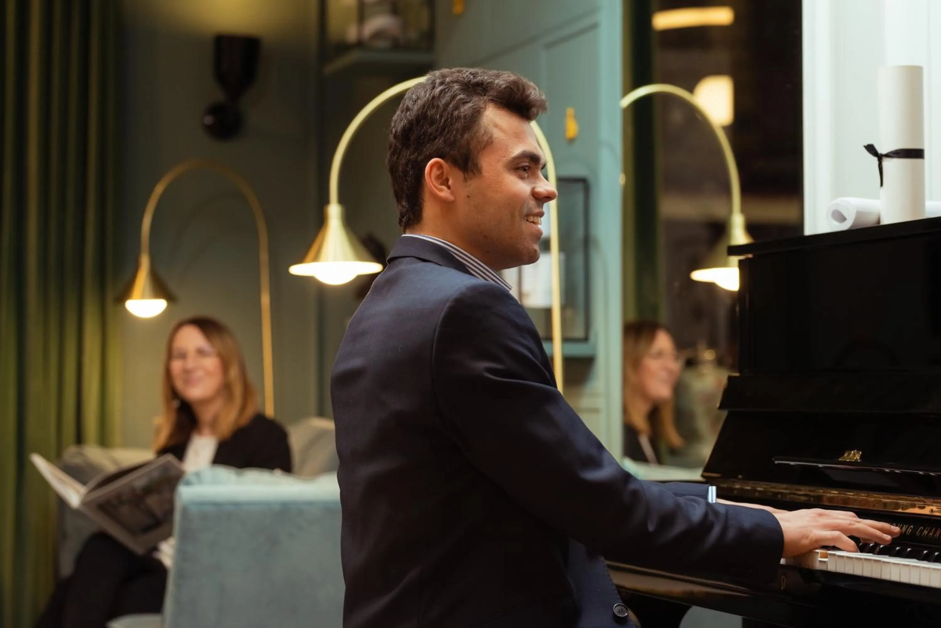 Lounge or bar in Mercure Paris Gare De Lyon Opera Bastille