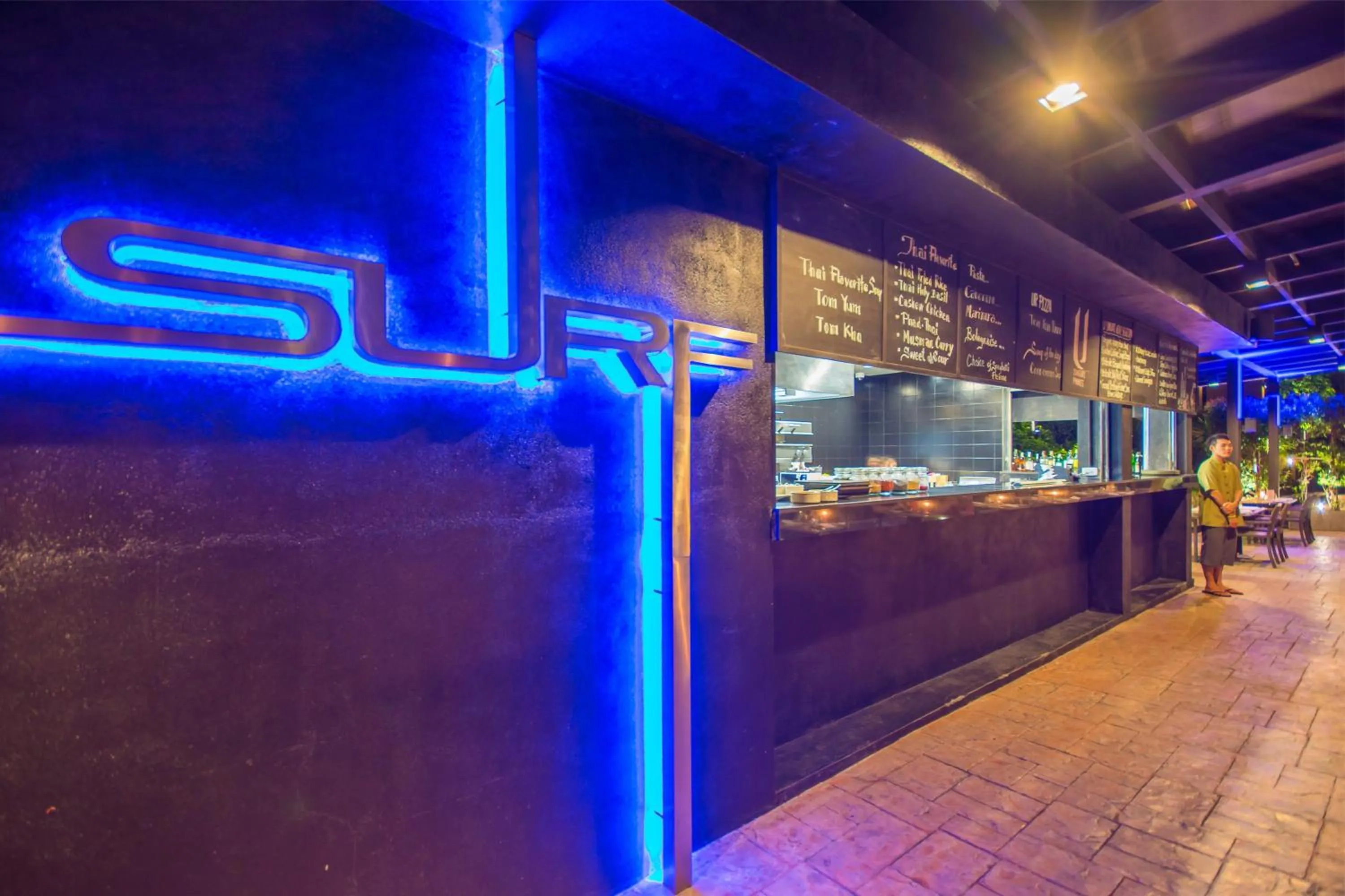 Restaurant/places to eat in SUNSURI PHUKET, Nai Harn Beach