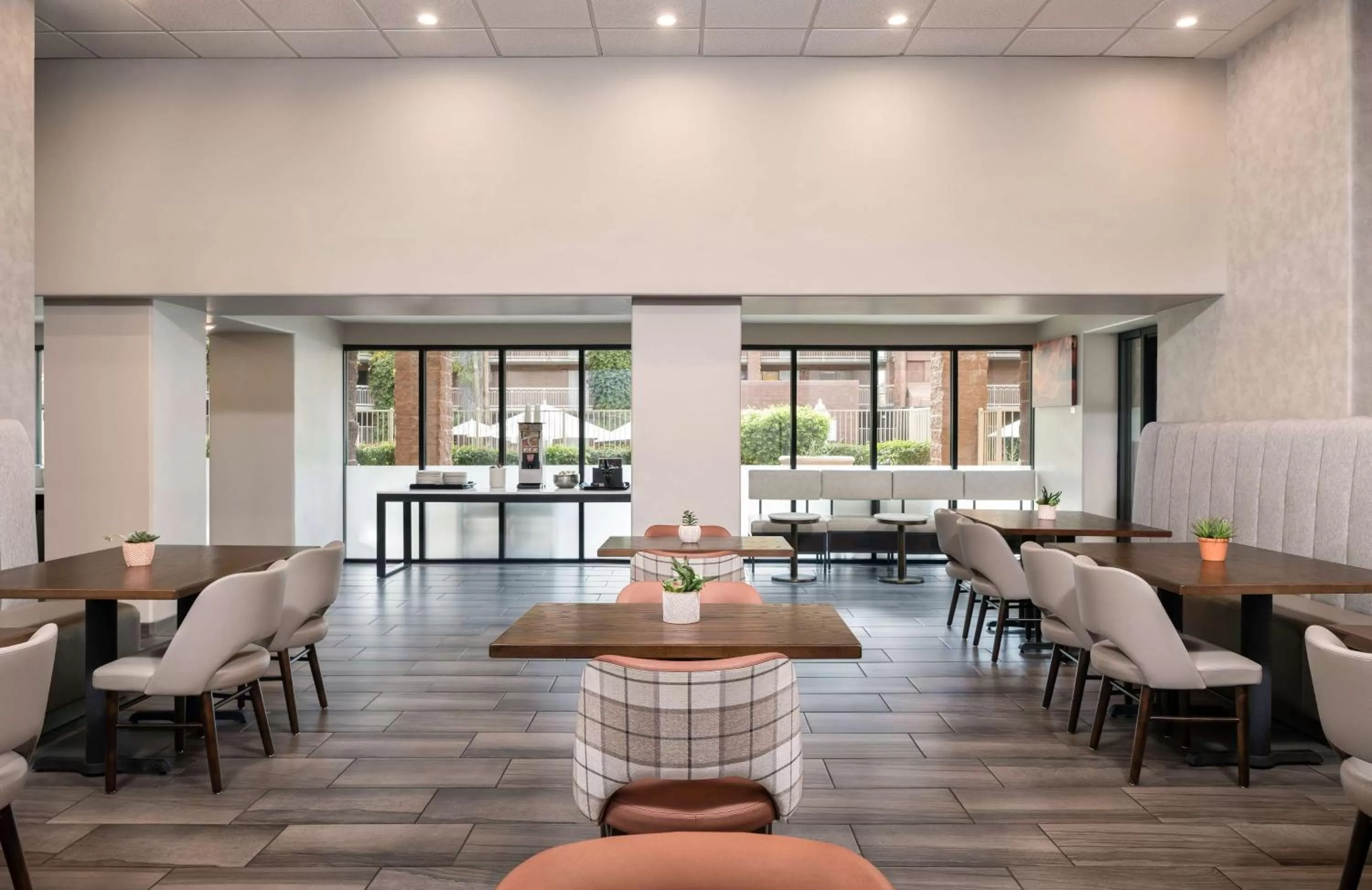 Breakfast in Embassy Suites by Hilton Tucson East