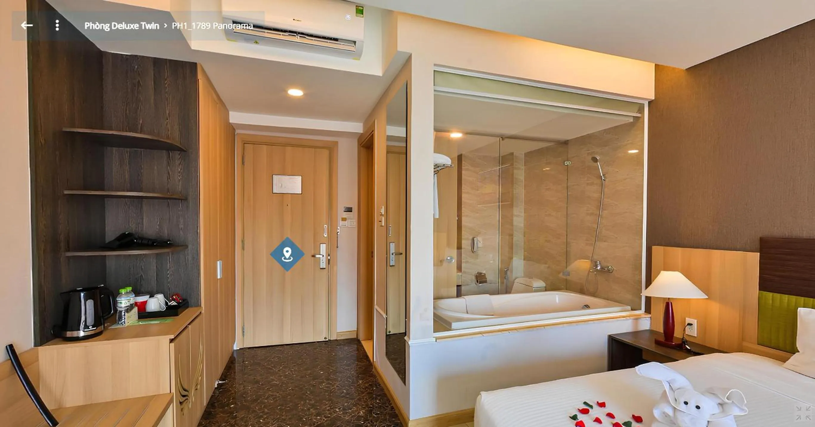 Bathroom, Bed in Muong Thanh Holiday Muine Hotel