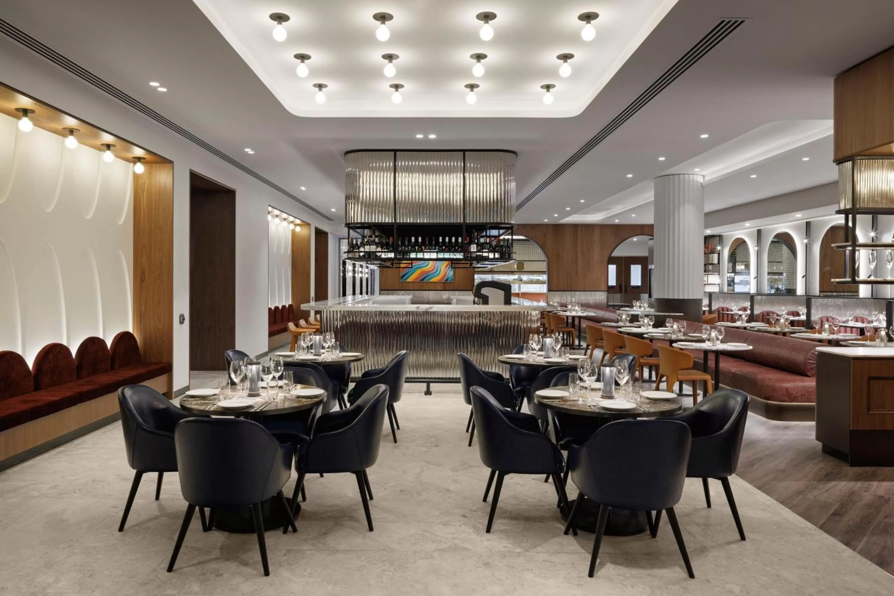 Lounge or bar in Le Meridien Melbourne