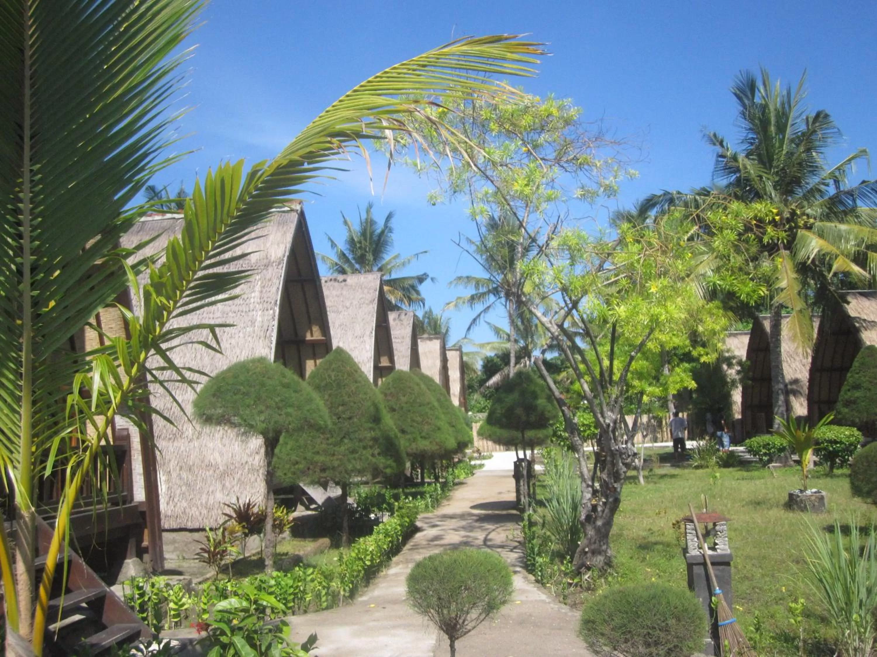 Bedroom, Garden in Sandy Beach Bungalows