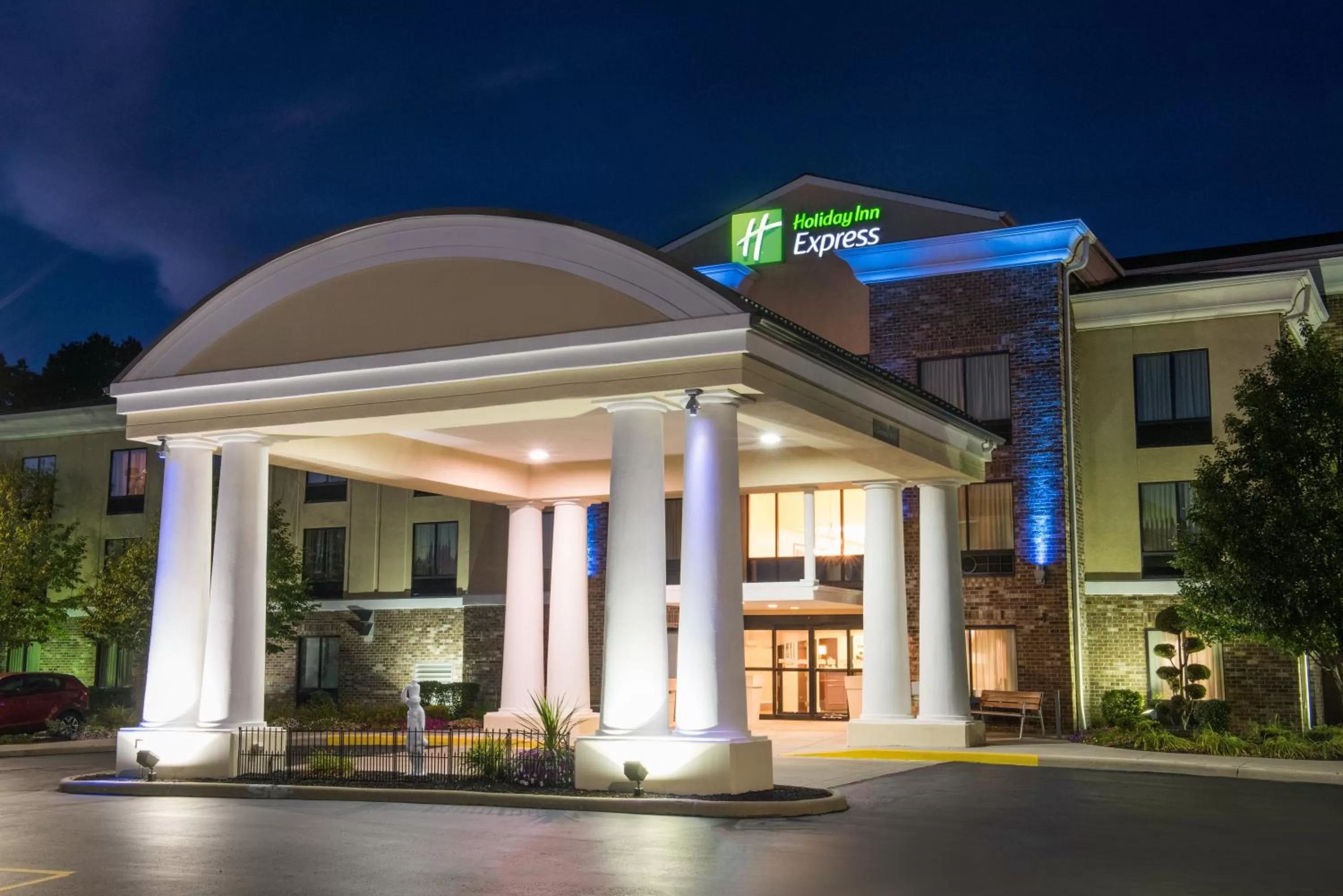 Holiday Inn Express & Suites - Sharon-Hermitage by IHG
