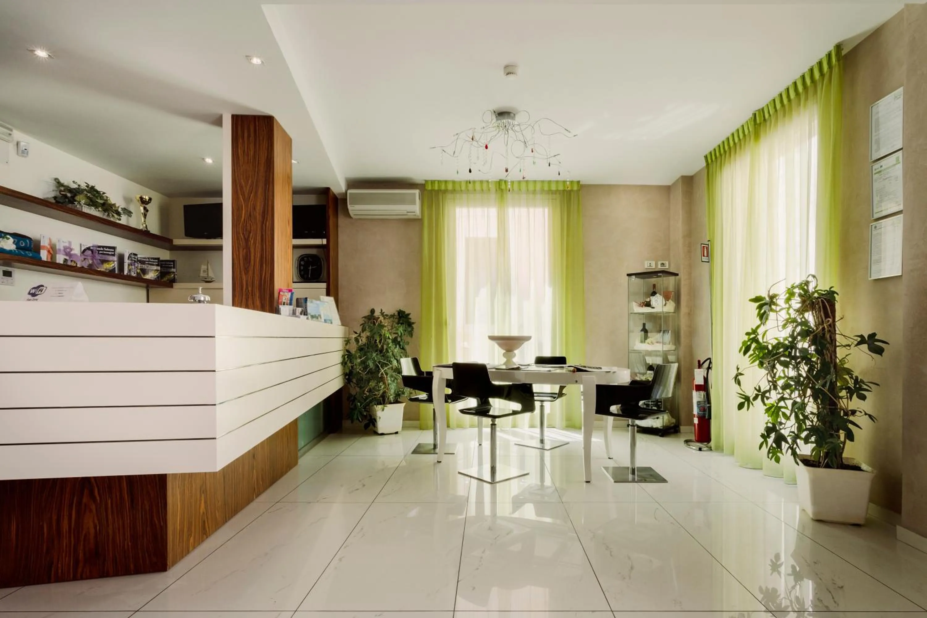 Lobby or reception in Hotel 33 Baroni