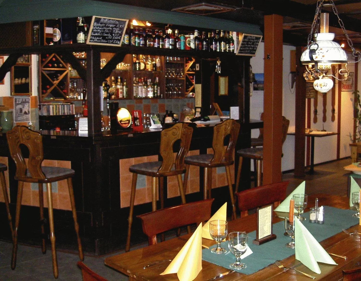 Restaurant/places to eat in Cronin's Guesthouse Bed & Breakfast