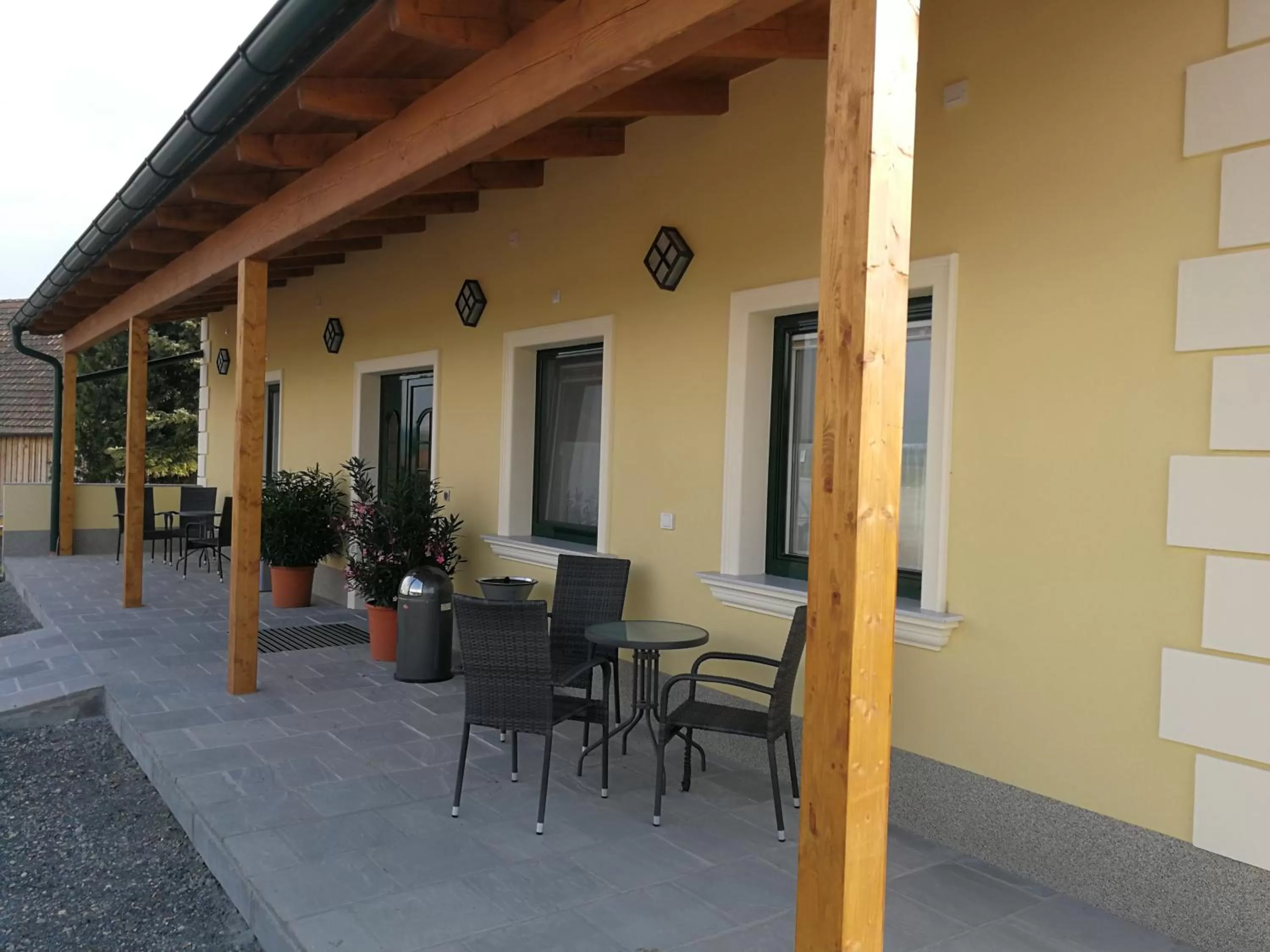 Facade/entrance in Pension zum Strell