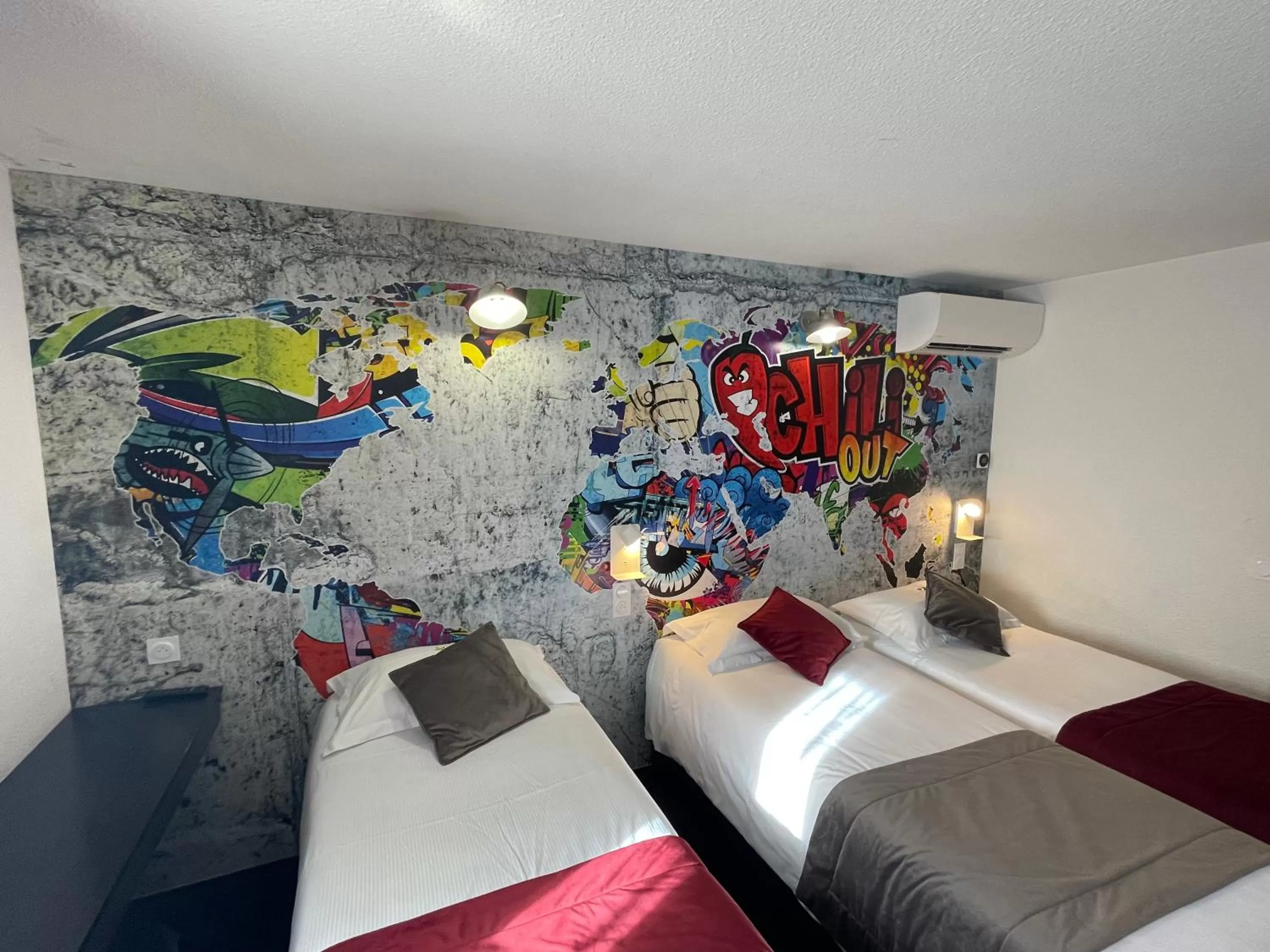 Bed in Hôtel The Originals Access, Bourges Nord Saint-Doulchard