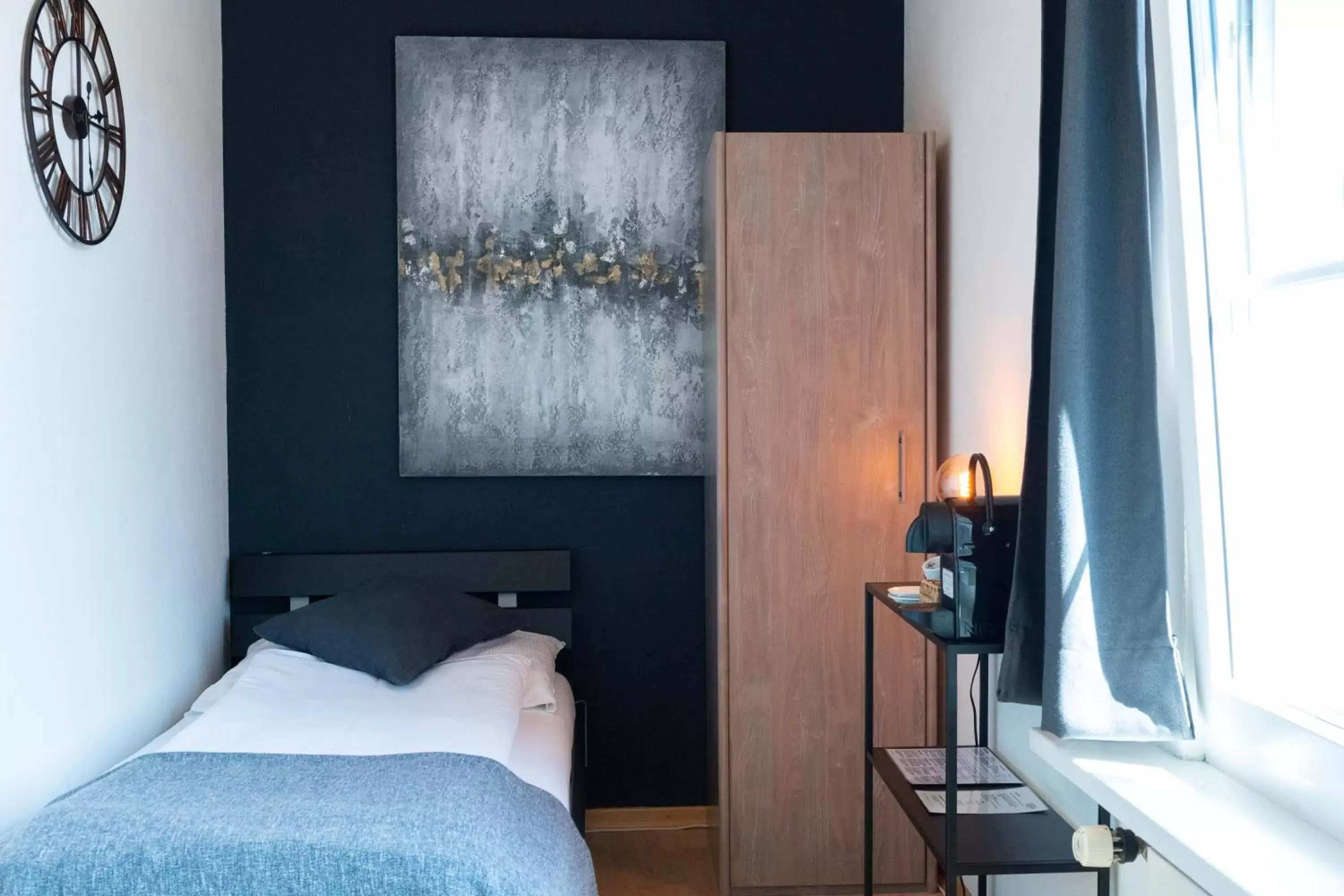 Standard Single Room with Shower - single occupancy in Hotel Mamma Standard Single Room with Shower - single occupancy in Hotel Mamma