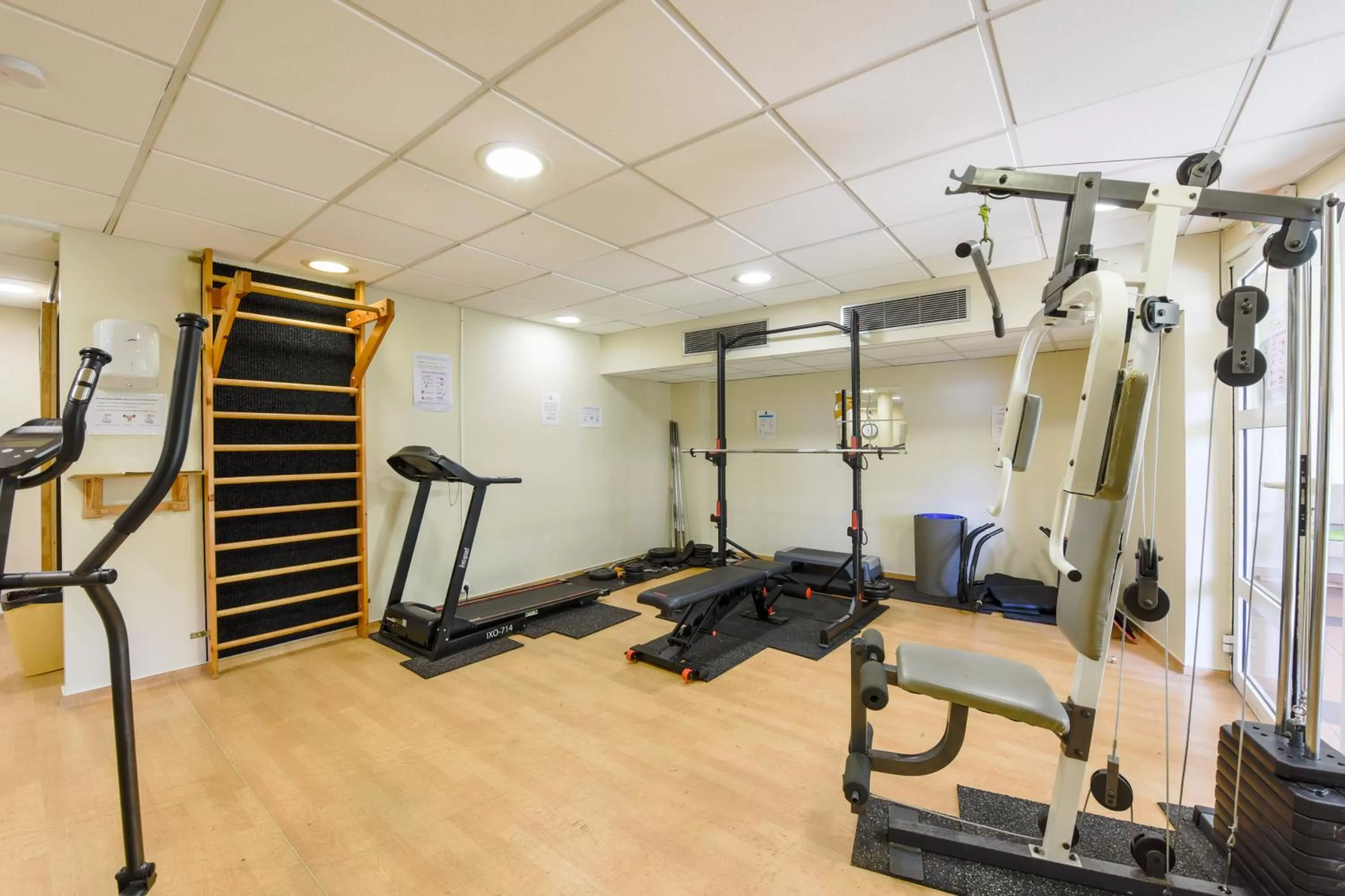 Fitness centre/facilities in Résidence Columba - Apparts meublés Agen Sud