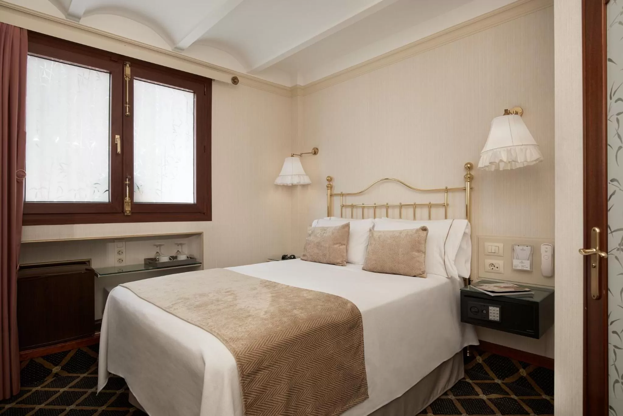 Bed in Hotel Continental Palacete