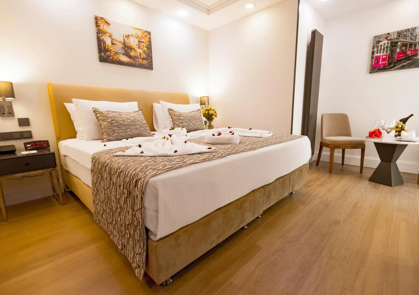 Bed in Antusa Design Hotel & Spa