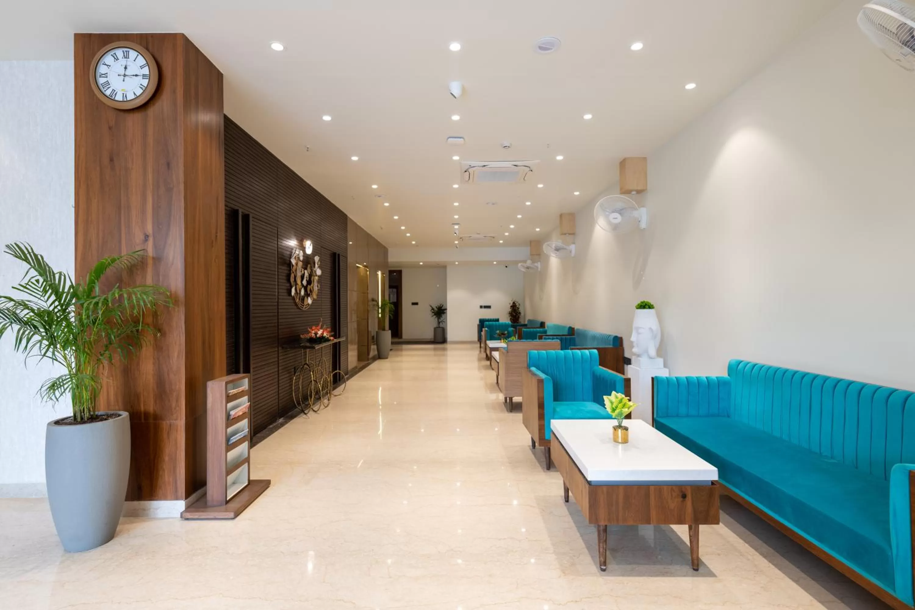 Seating area in Hotel Regal Grand