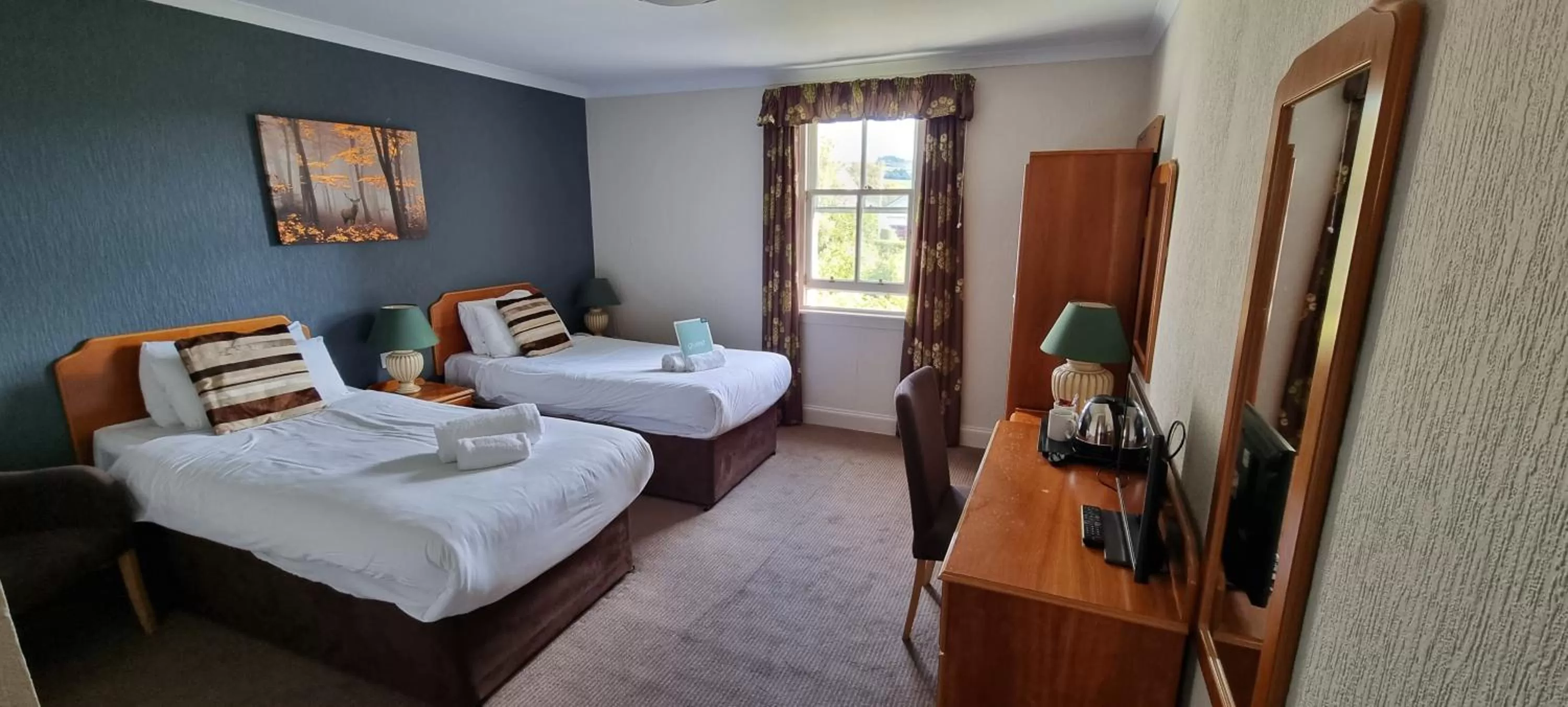 Bedroom, Bed in The Pitlochry Hydro Hotel