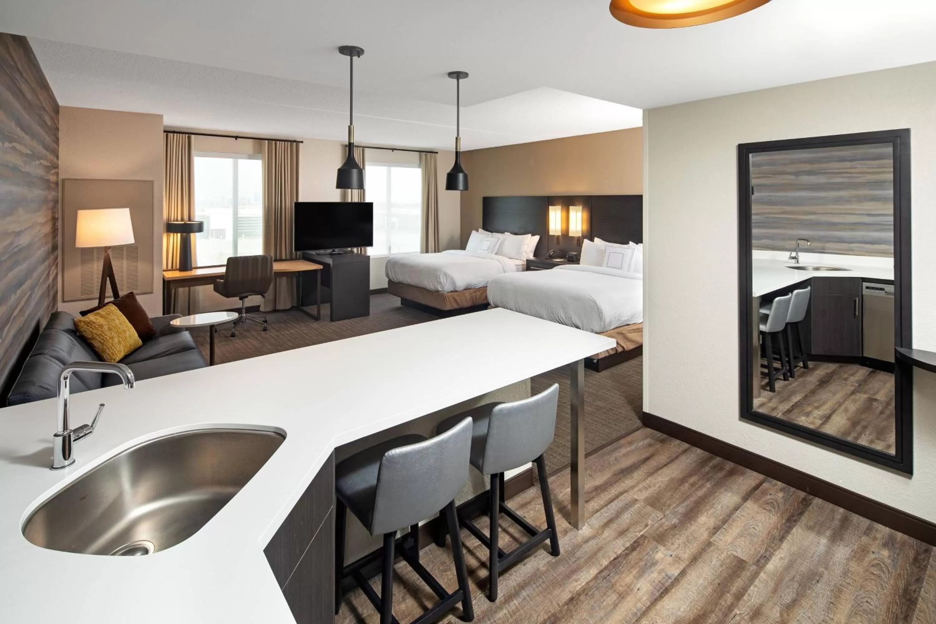 Photo of the whole room, Bed in Residence Inn by Marriott Toronto Mississauga West