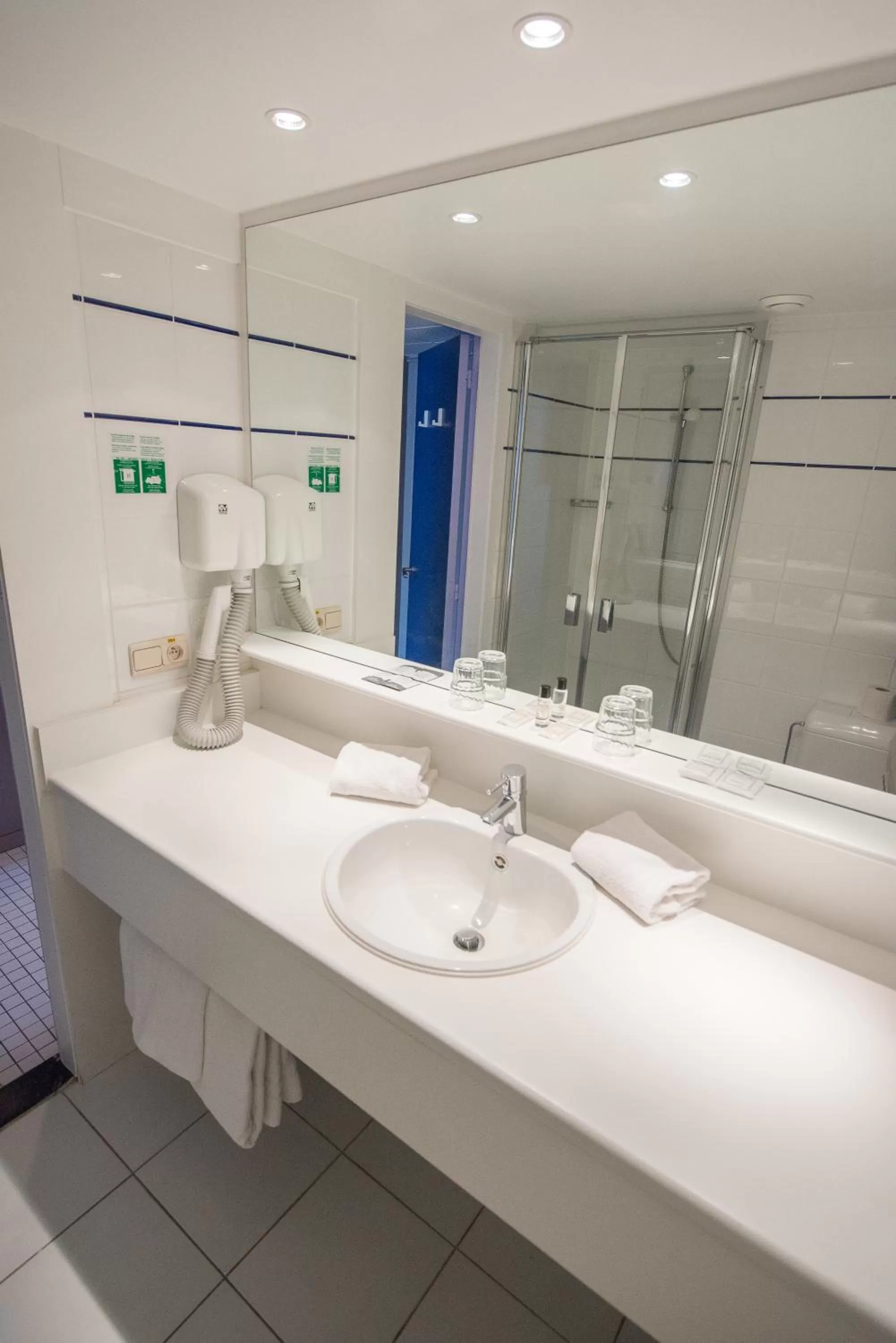 Bathroom in Ostend Hotel