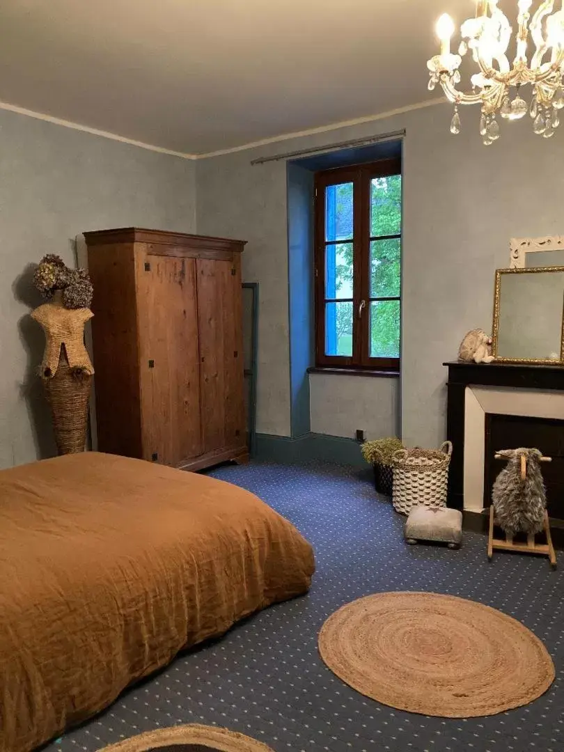 Family Room with Bathroom in Casa Bella Family Room with Bathroom in Casa Bella