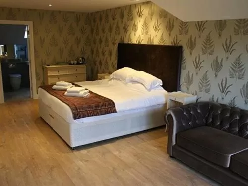 Bedroom, Bed in The Sun Inn