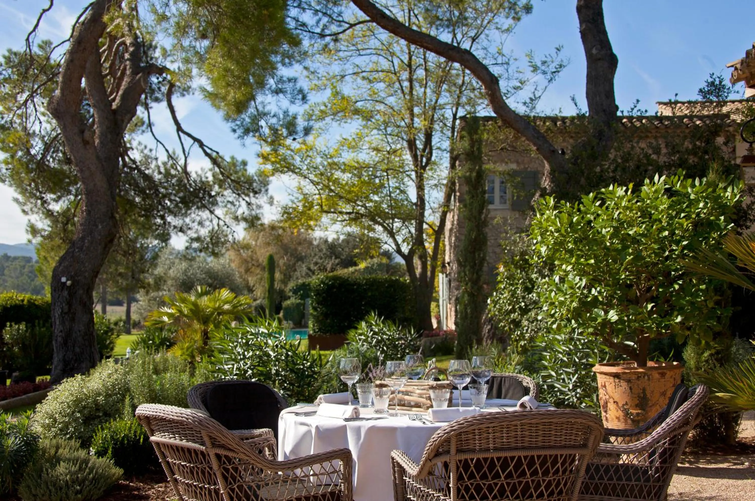 Restaurant/places to eat in Le Mas De La Rose - Teritoria