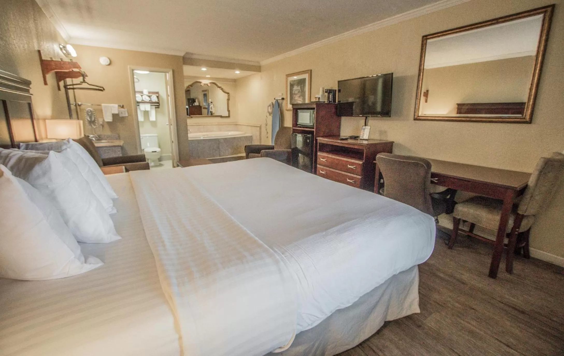 Bed in Days Inn by Wyndham Destin