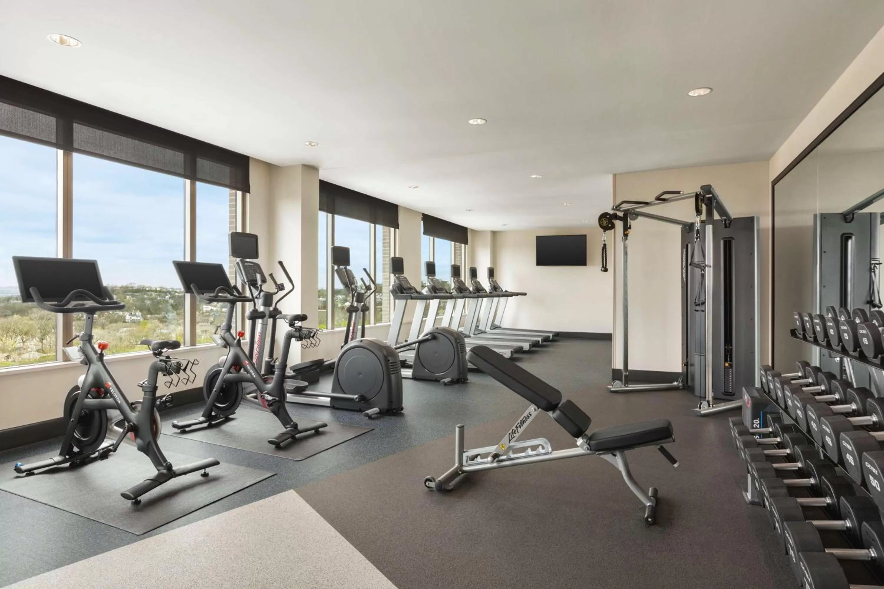 Fitness centre/facilities in Home2 Suites By Hilton Nashville West End Avenue