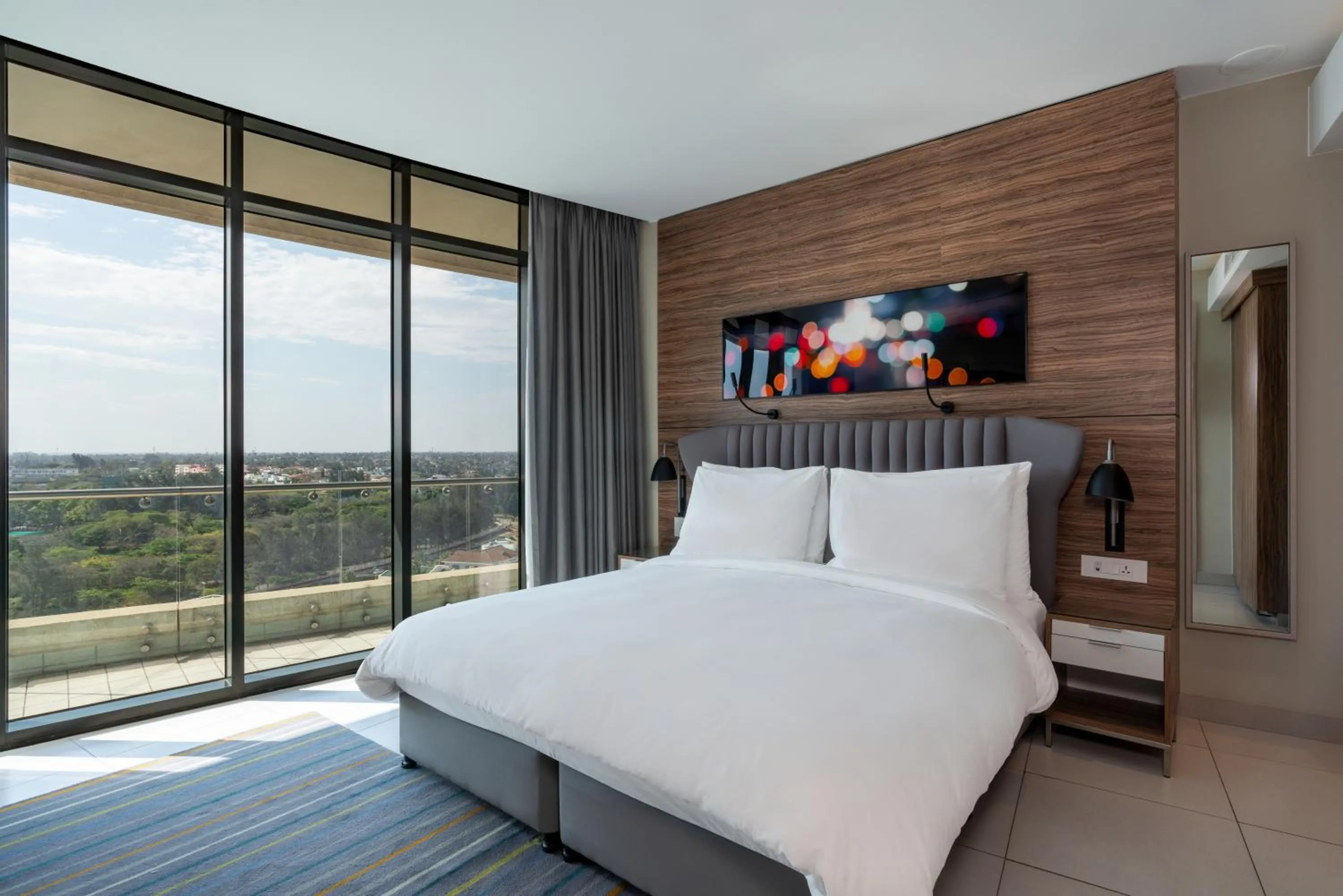 Balcony/Terrace, Bed in Radisson Blu Hotel & Residence Maputo