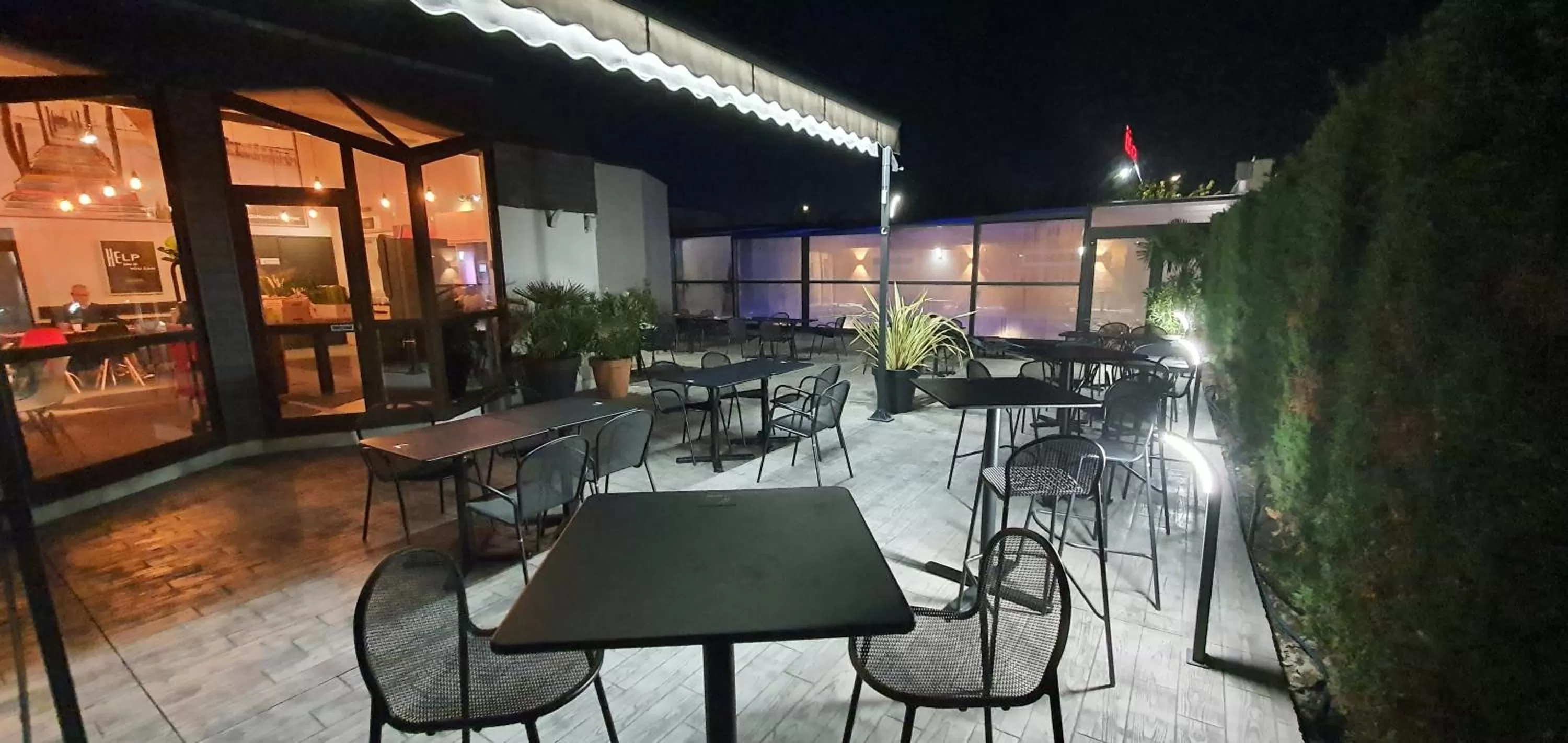 Patio in ibis Saint-Nazaire - Trignac