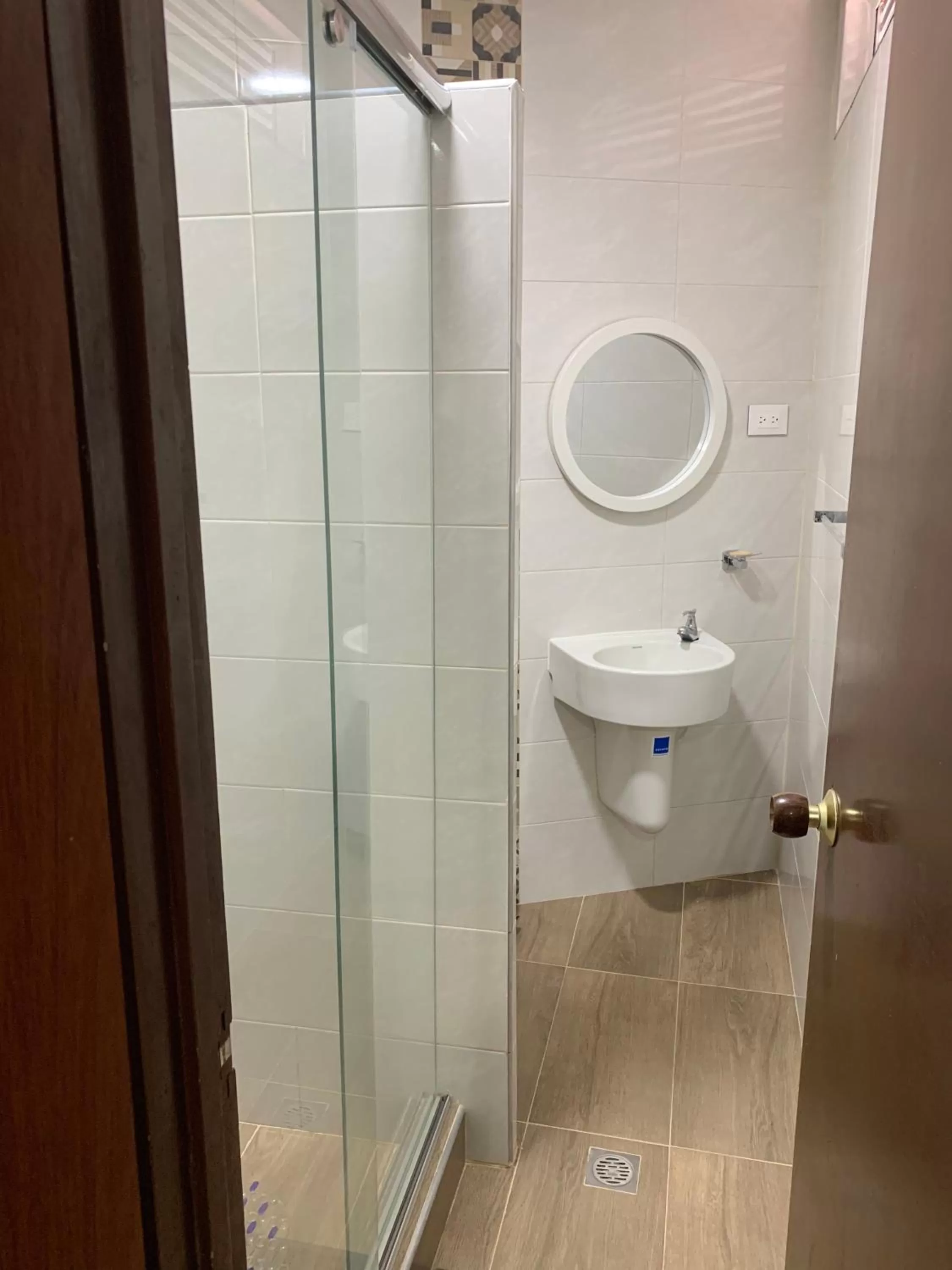 Bathroom in Hotel Maceo 55 - Colonial Inn