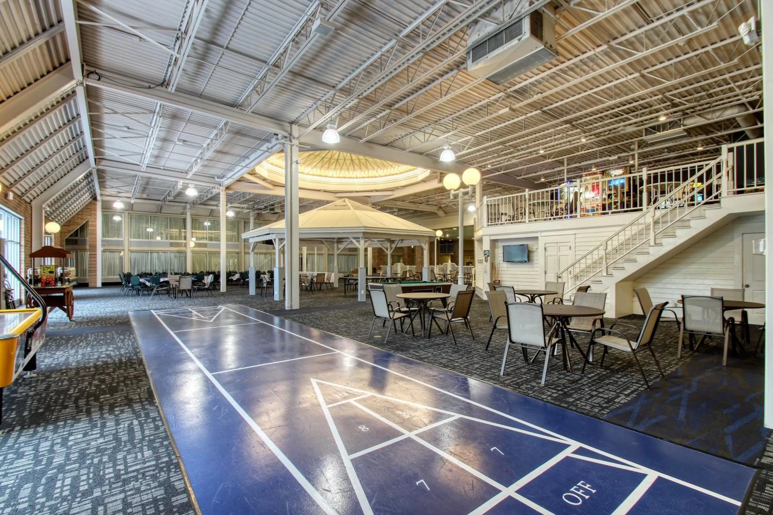 Activities in Radisson Hotel and Conference Center Fond du Lac