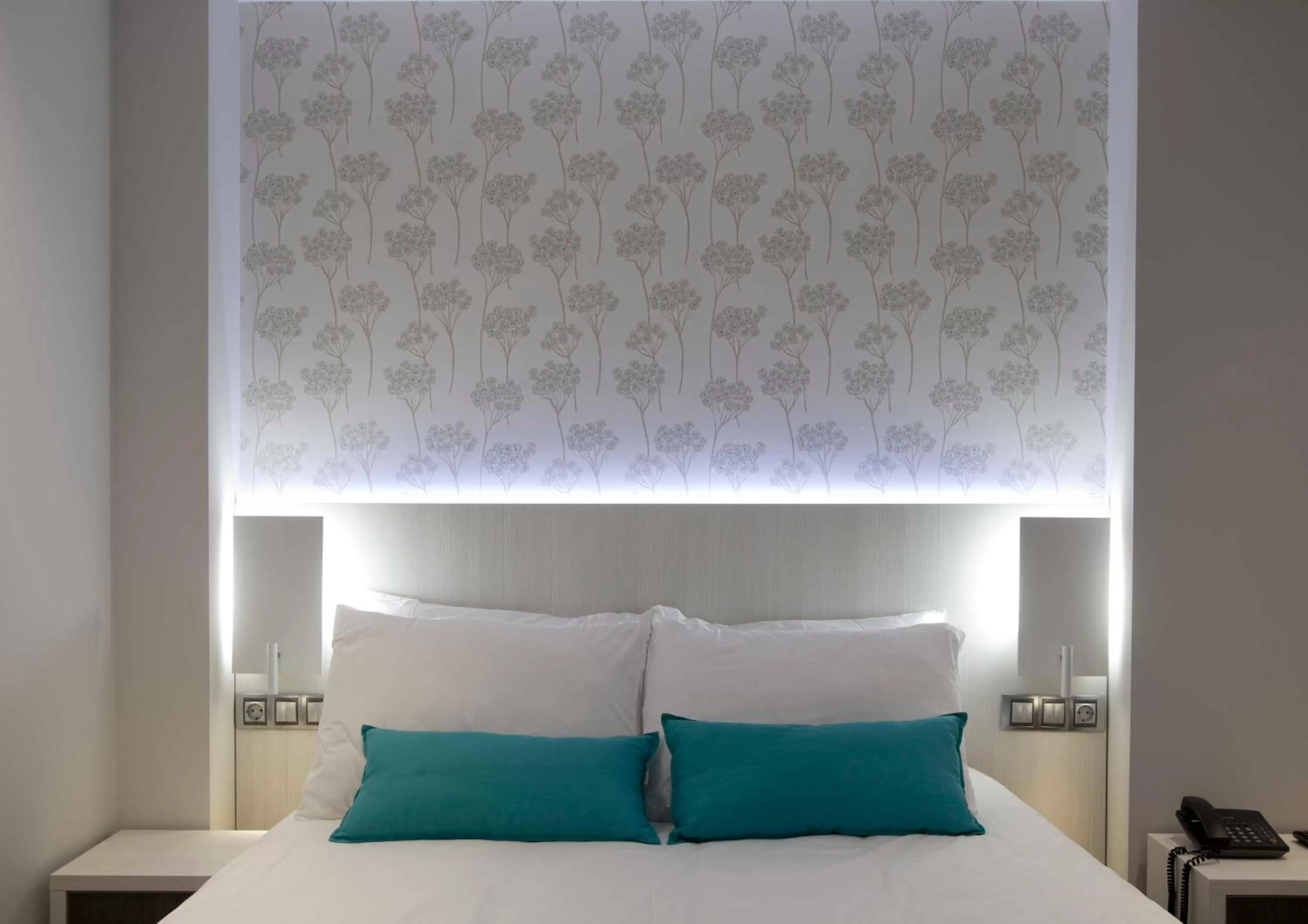 Bed in Salamanca Suite Studios