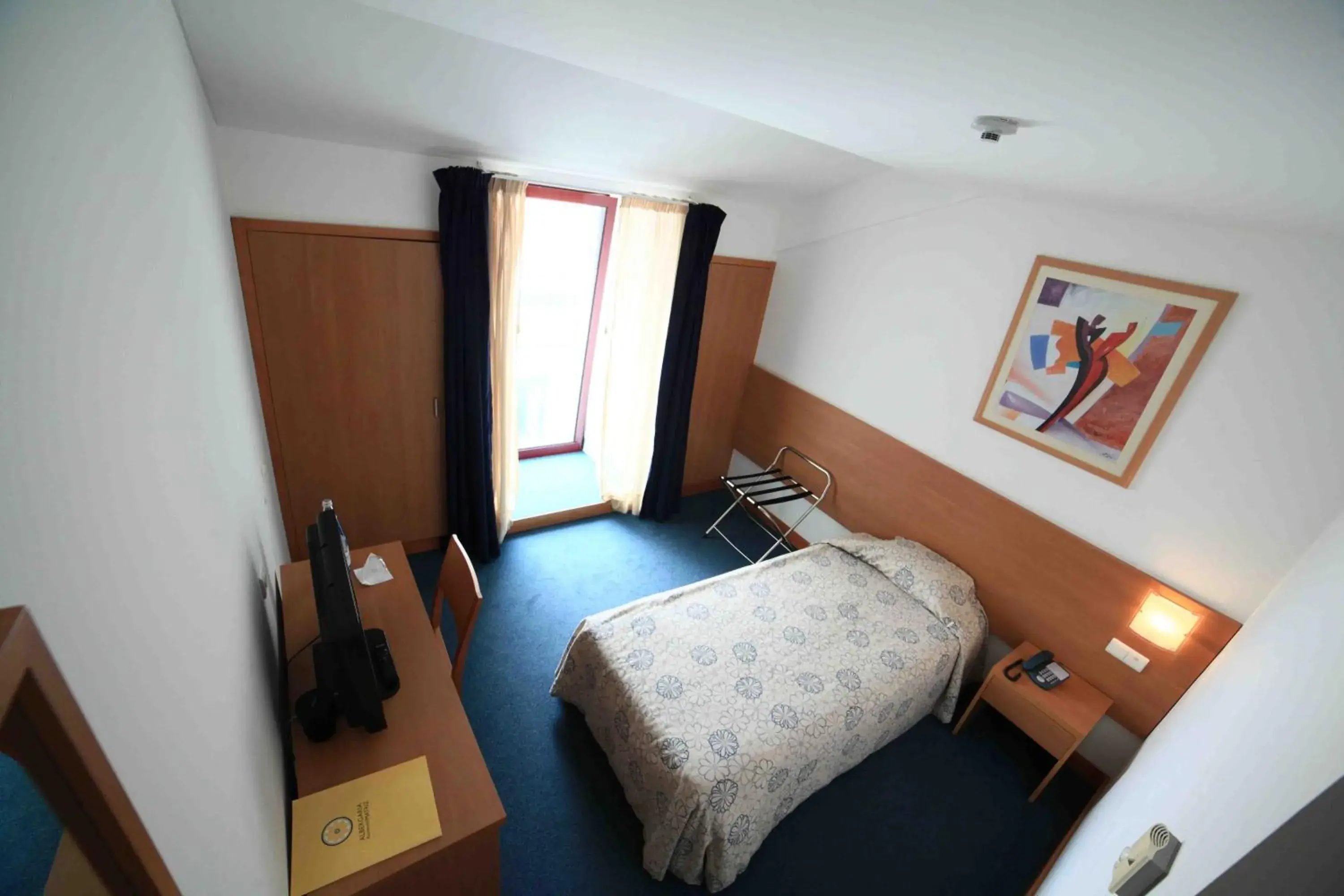 Economy Single Room - single occupancy in Hotel Matriz Economy Single Room - single occupancy in Hotel Matriz