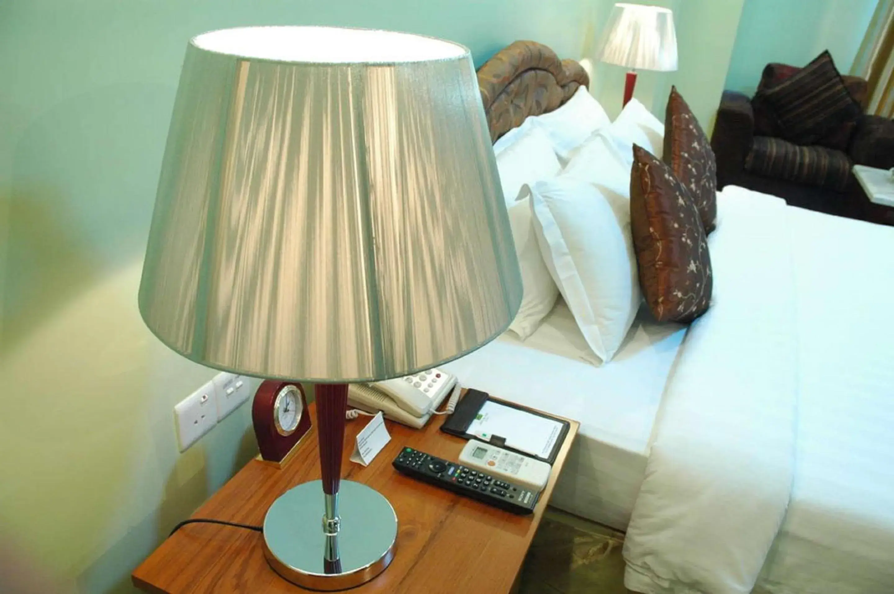 Deluxe Double Room - Smoking in Best Western Green Hill Hotel Deluxe Double Room - Smoking in Best Western Green Hill Hotel