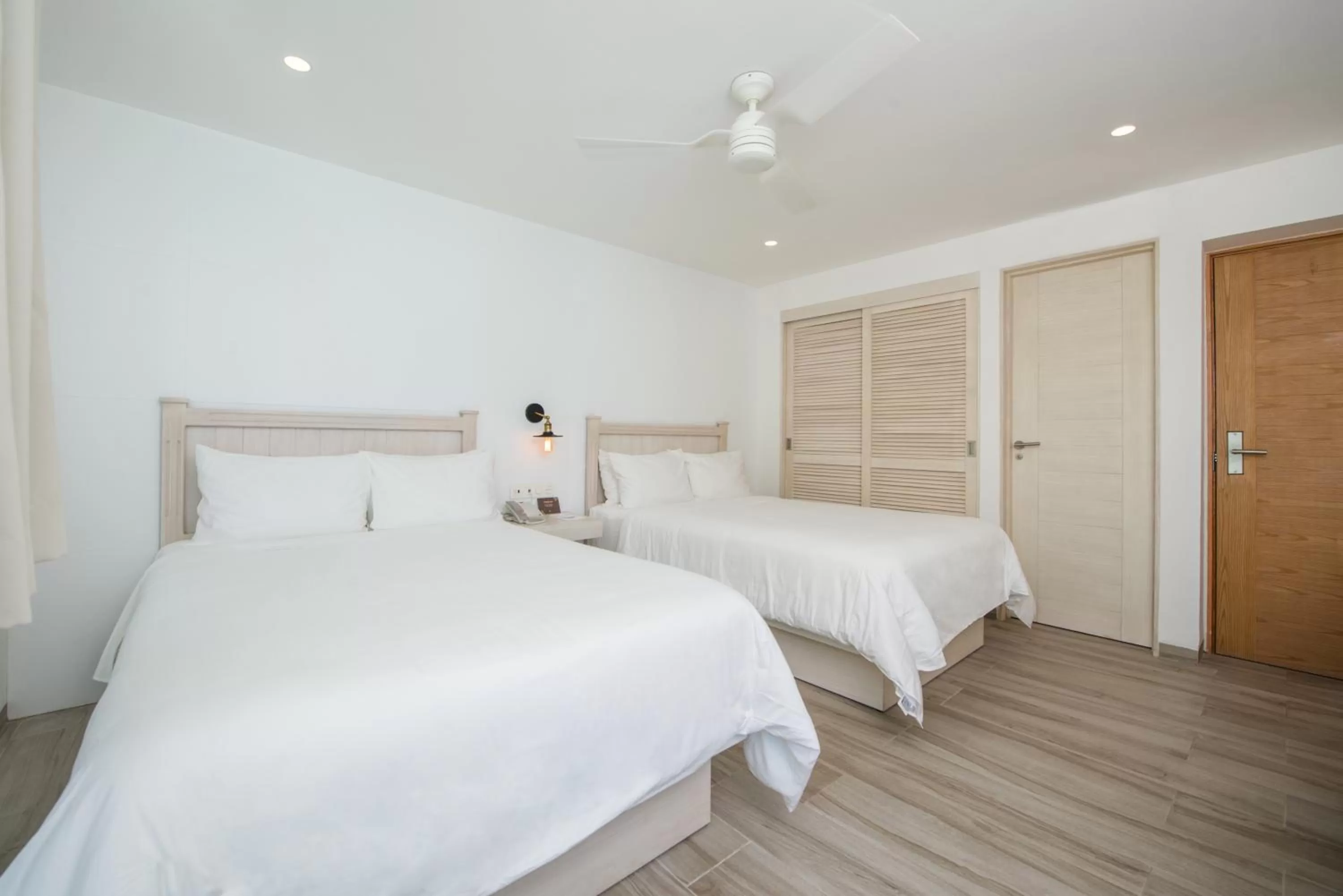 bunk bed, Bed in Oleo Cancun Playa All Inclusive Resort