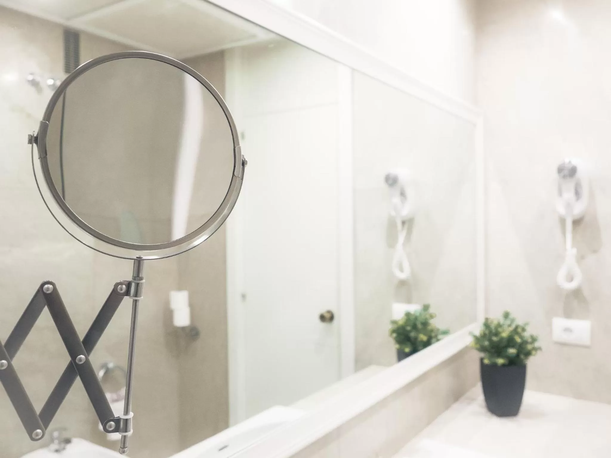 Bathroom in Hotel Pasarela