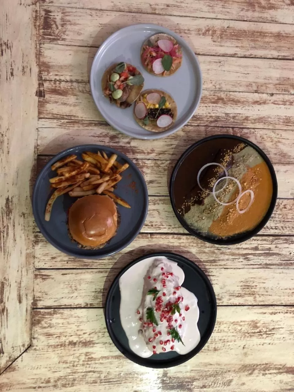 Food and drinks in Hotel Santa Rosa