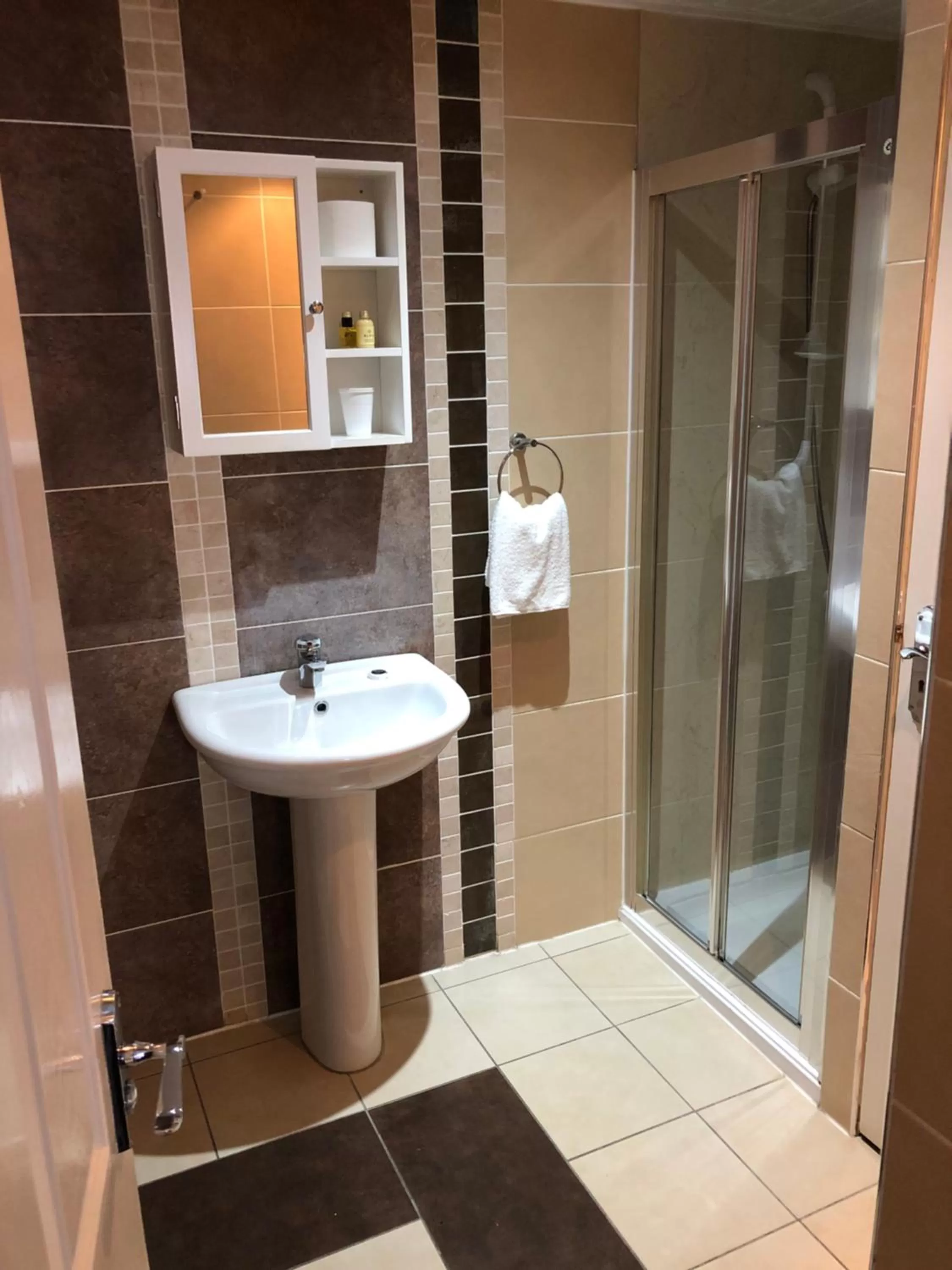 Bathroom in The Douglas Hotel