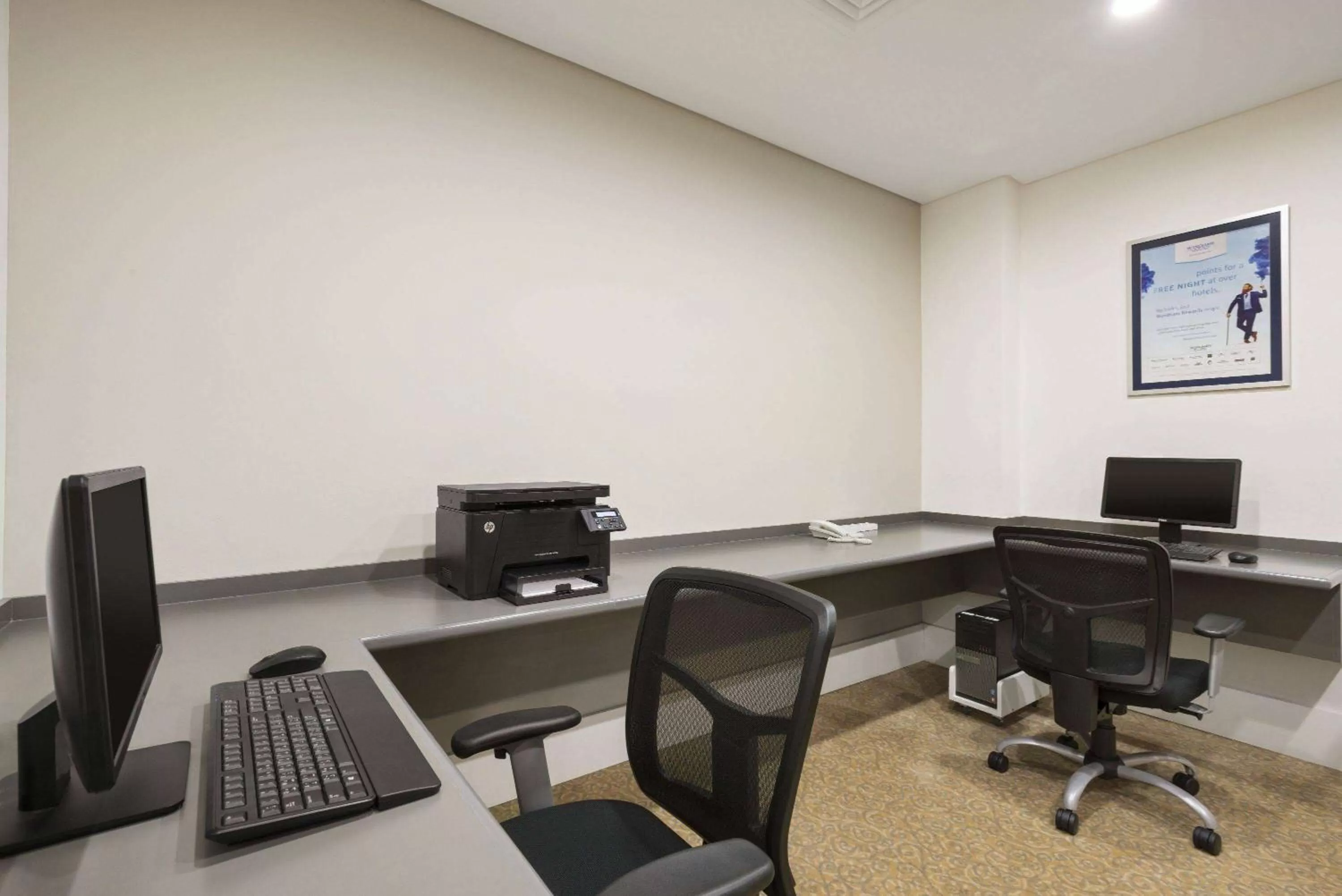 Business facilities in Ramada by Wyndham Bahrain