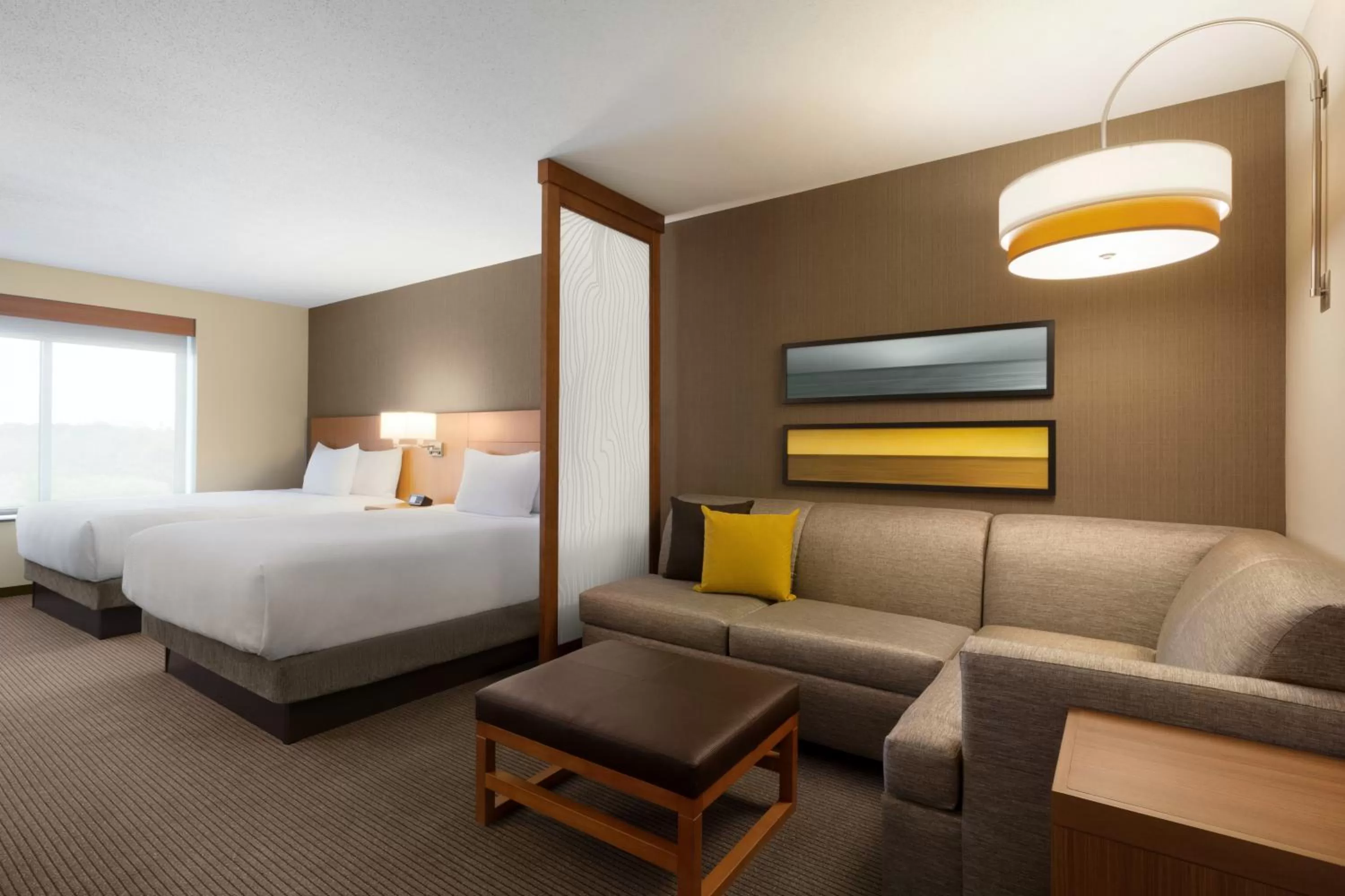 Photo of the whole room, Bed in Hyatt Place Niagara Falls