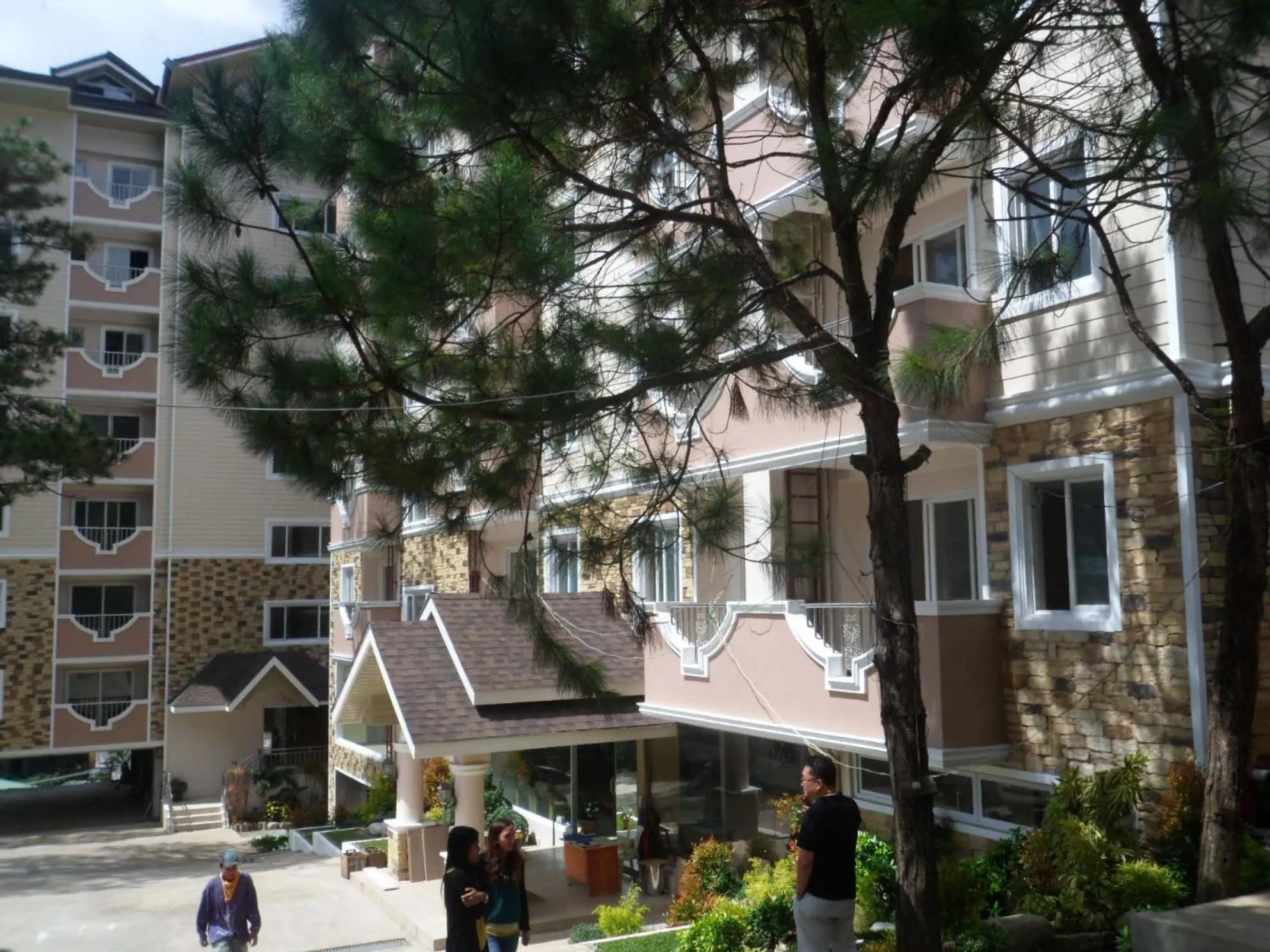 Facade/entrance in Prestige Vacation Apartments - Bonbel Condominium