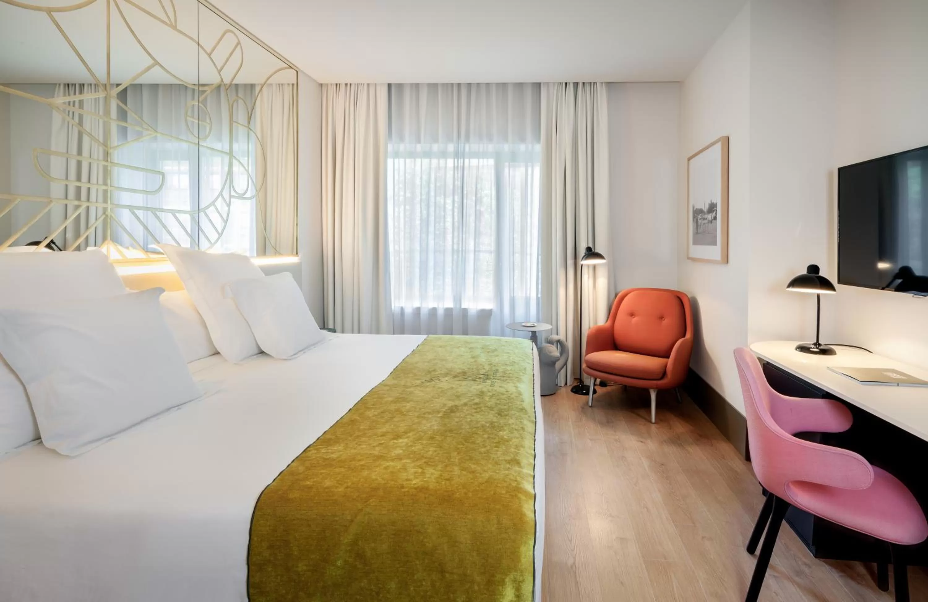 TV and multimedia, Bed in Barceló Torre de Madrid