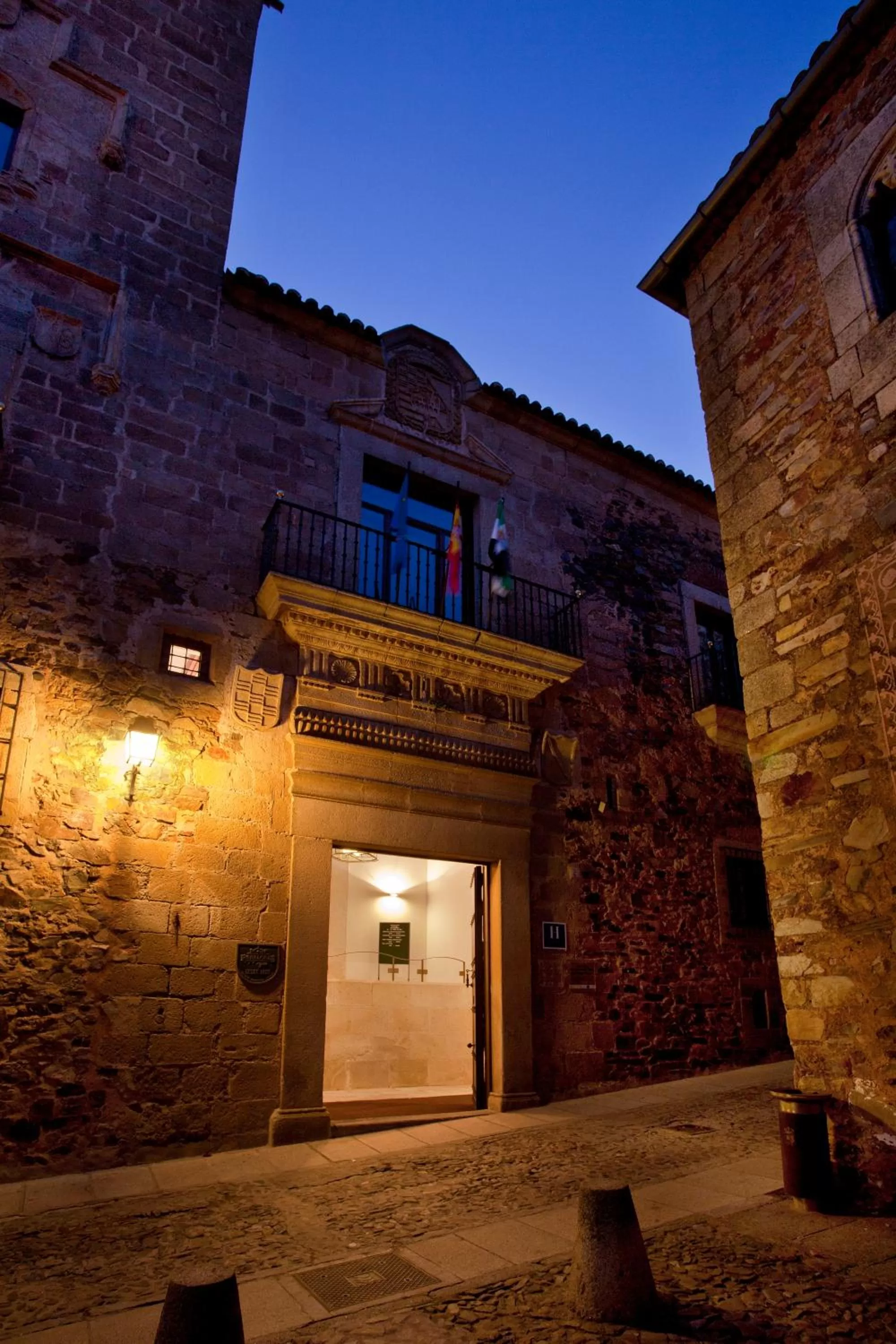 Facade/entrance in Parador de Caceres