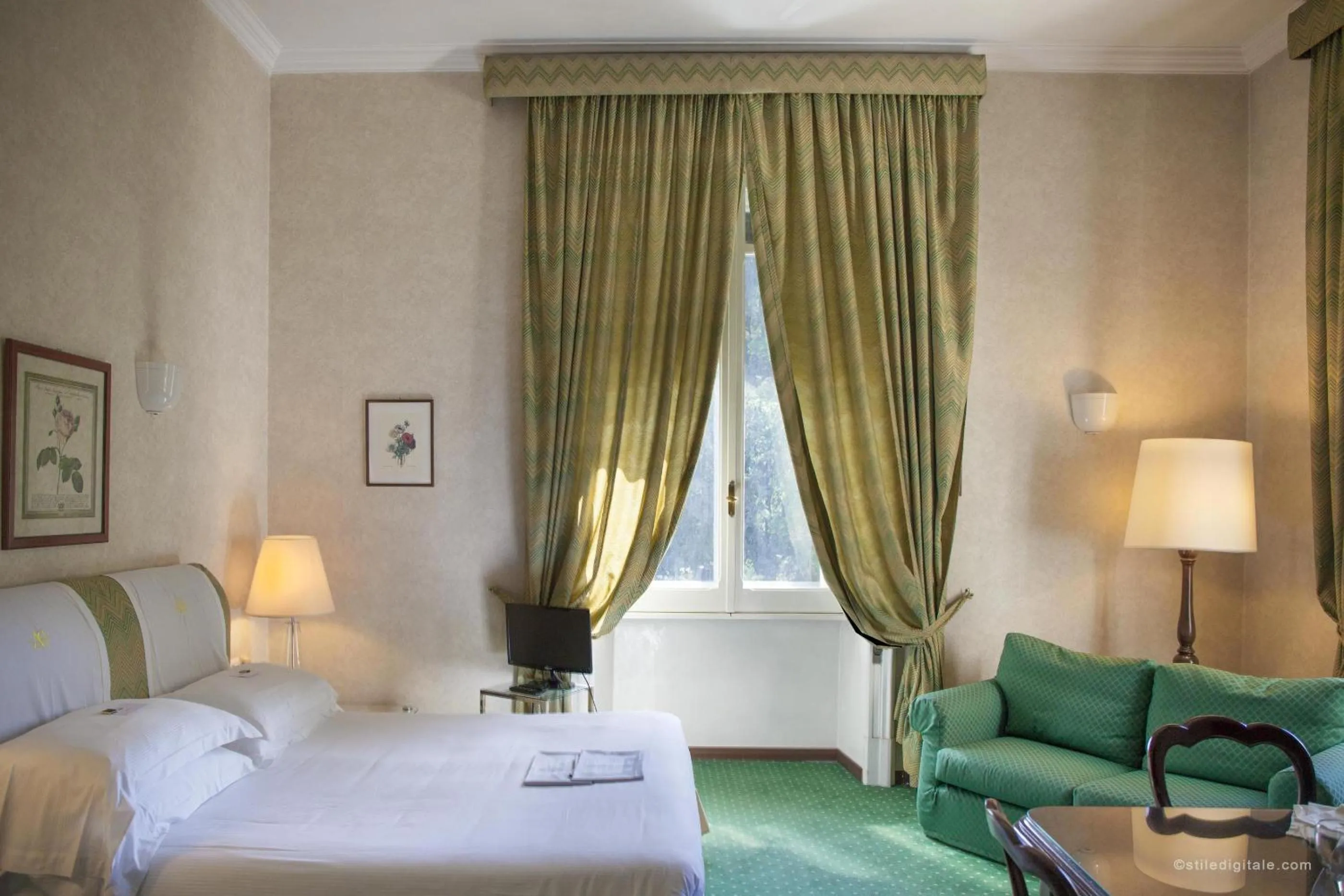 Photo of the whole room, Bed in Aldrovandi Residence City Suites