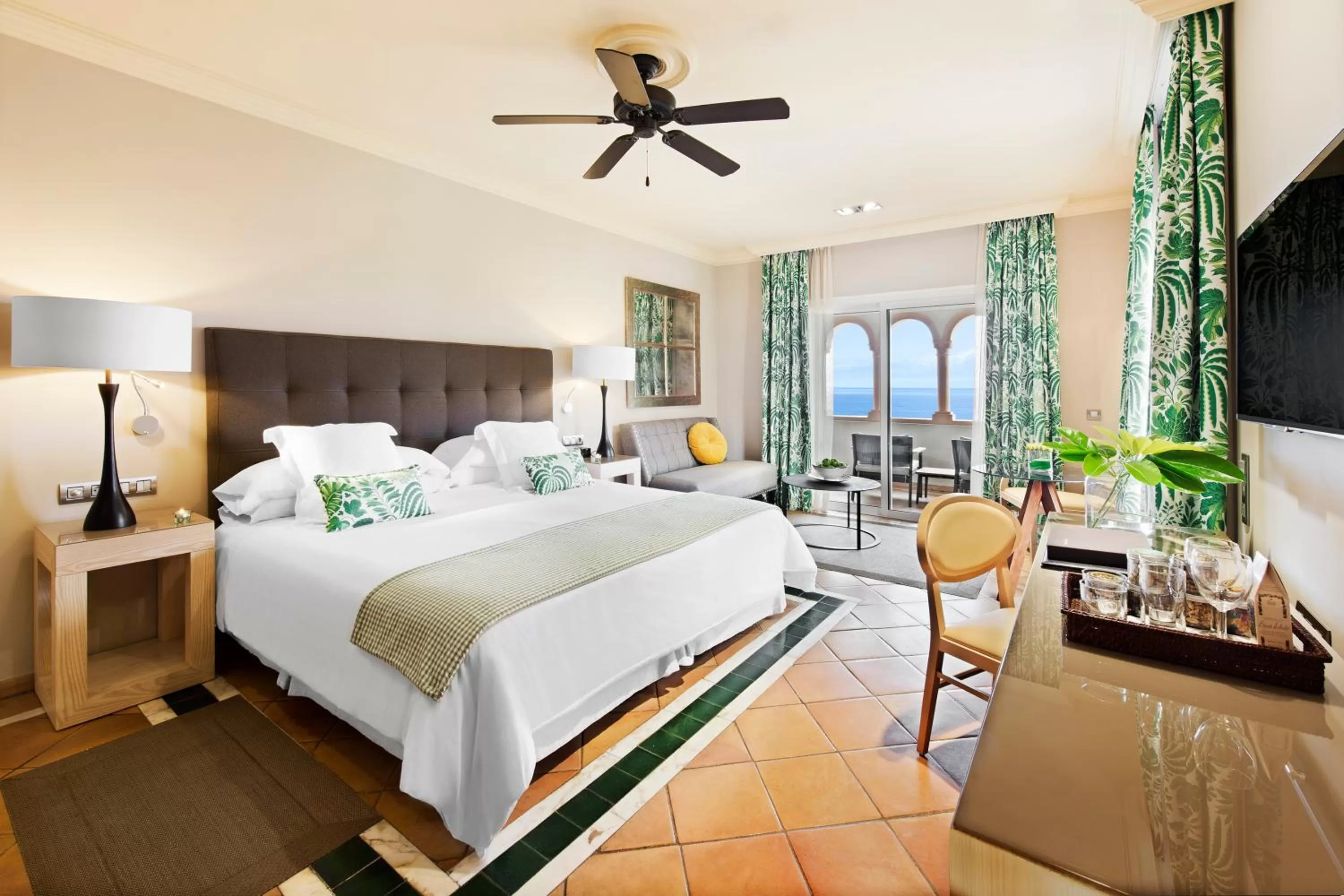 Bedroom, Bed in Bahia del Duque