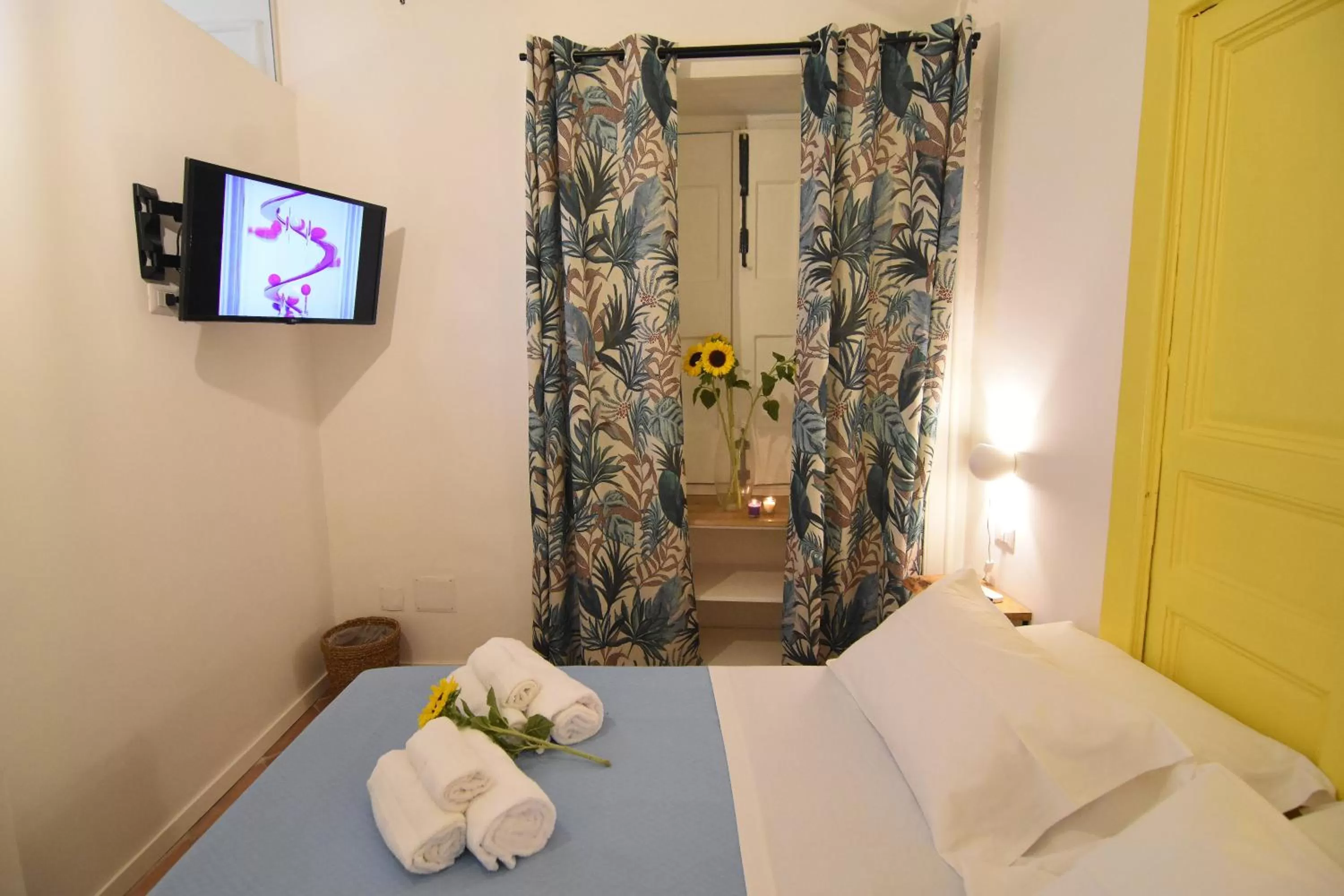 Bed in La Dimora di Artemide B&B