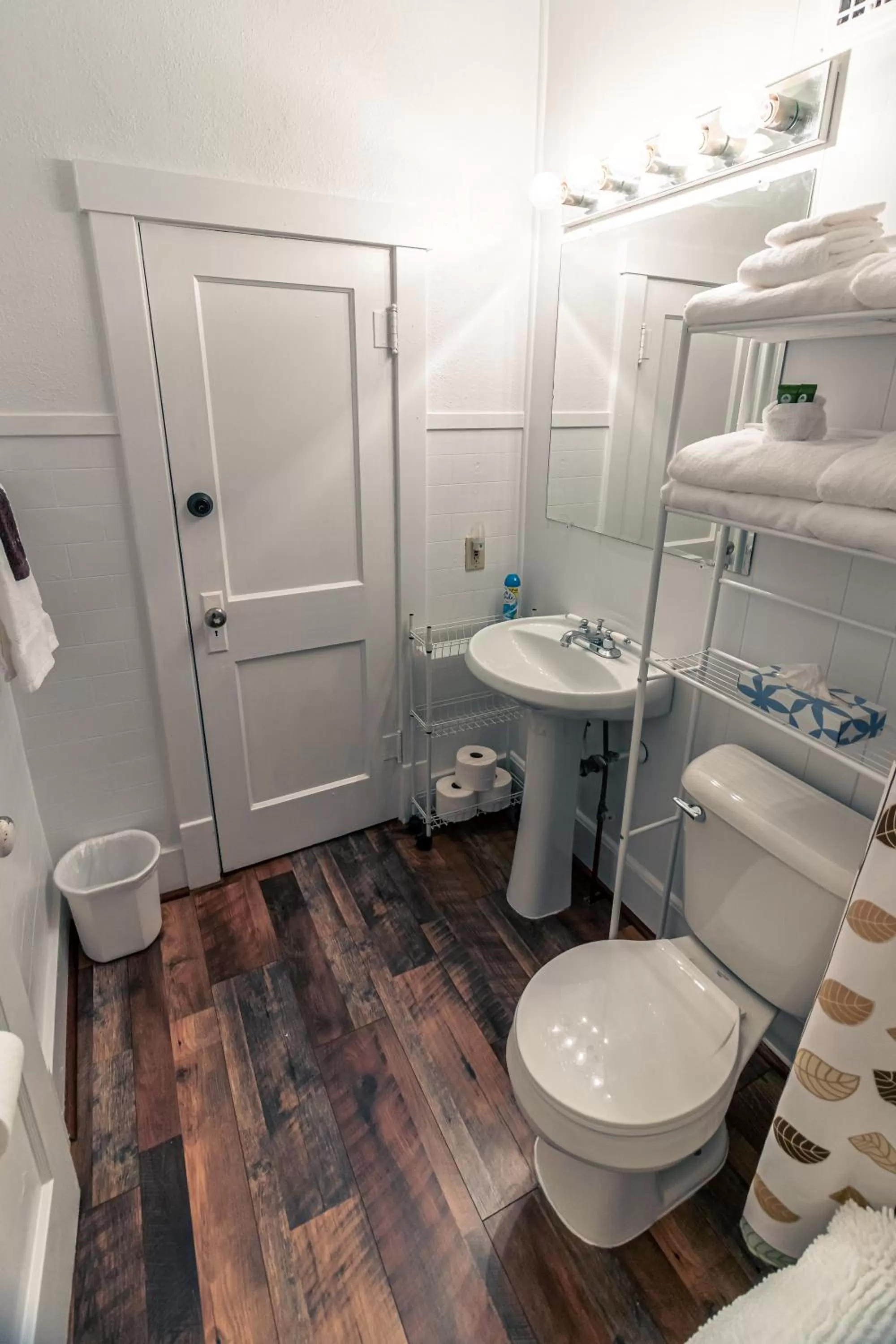 Toilet, Bathroom in 1899 Inn