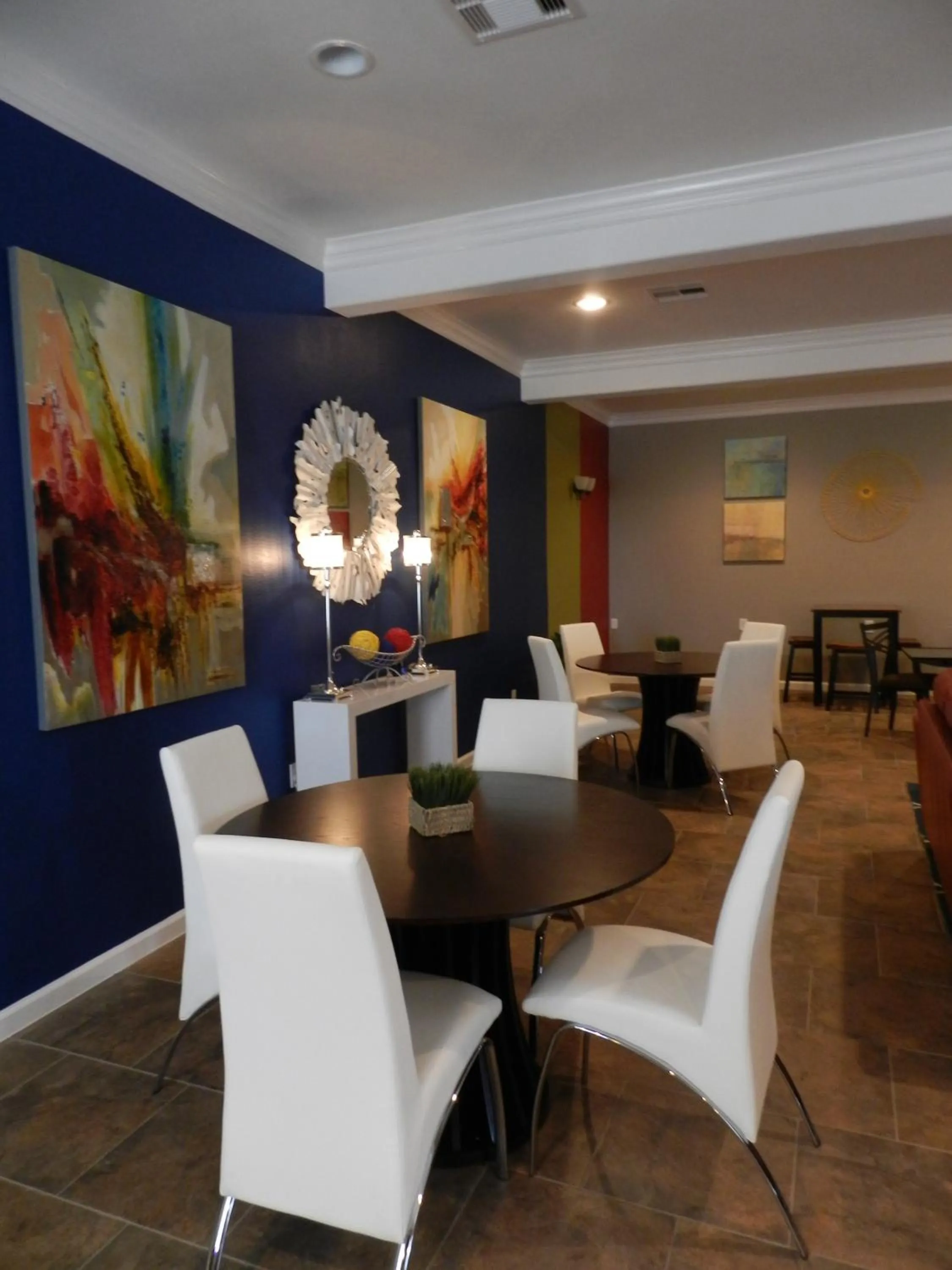 Food and drinks in Scottish Inns Galveston