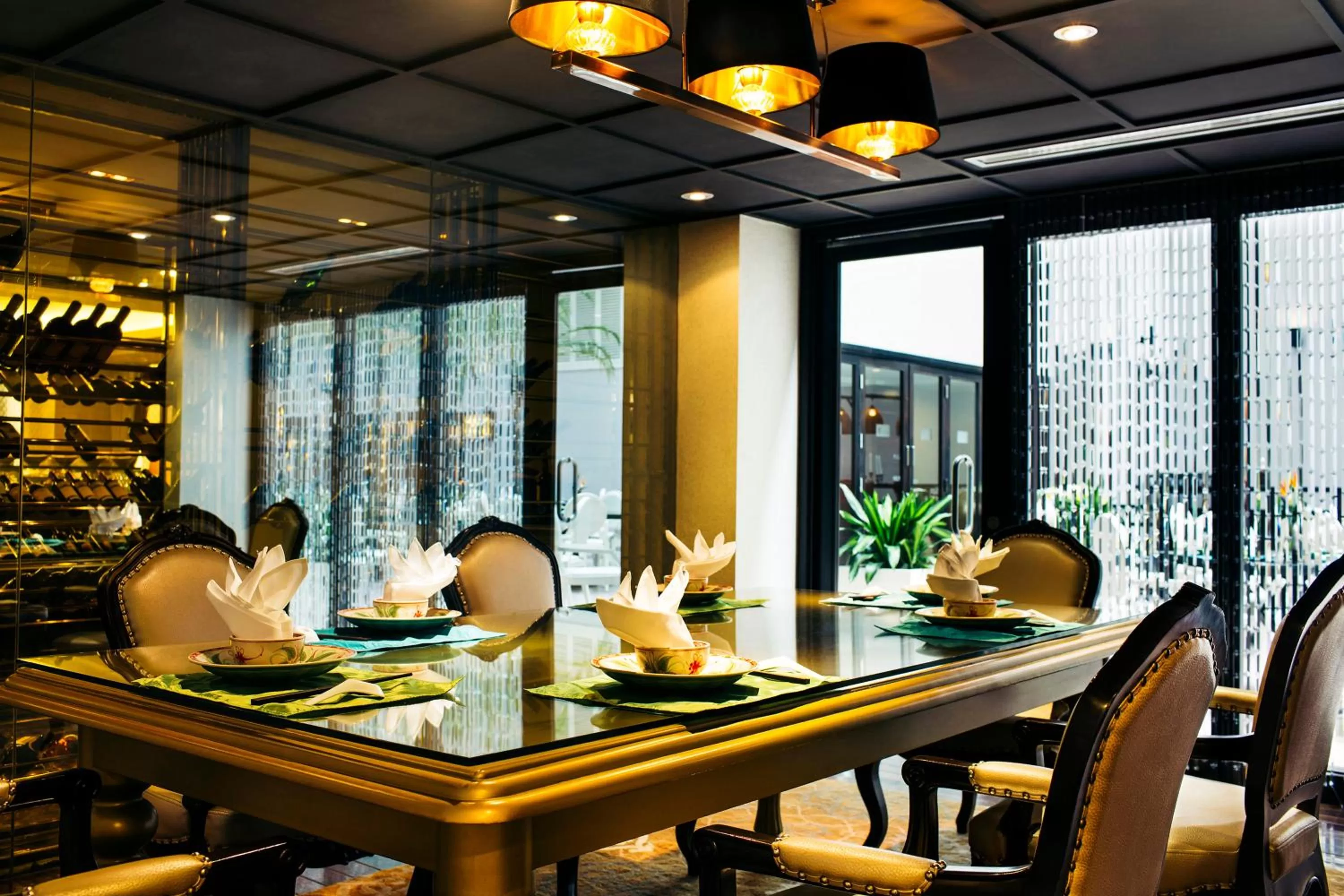 Restaurant/places to eat in Hotel de l'Opera Hanoi - MGallery