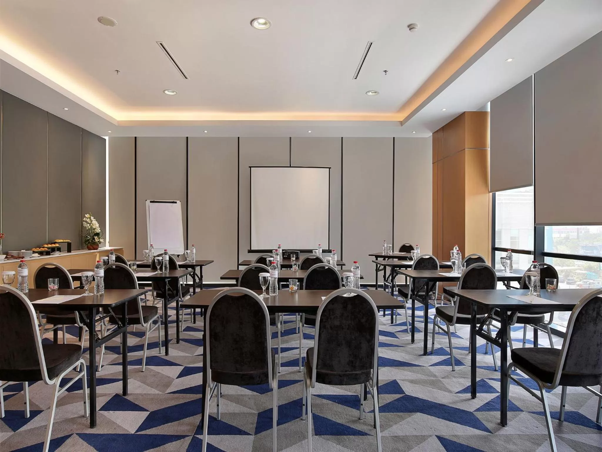 Business facilities in Swiss-Belinn Simatupang