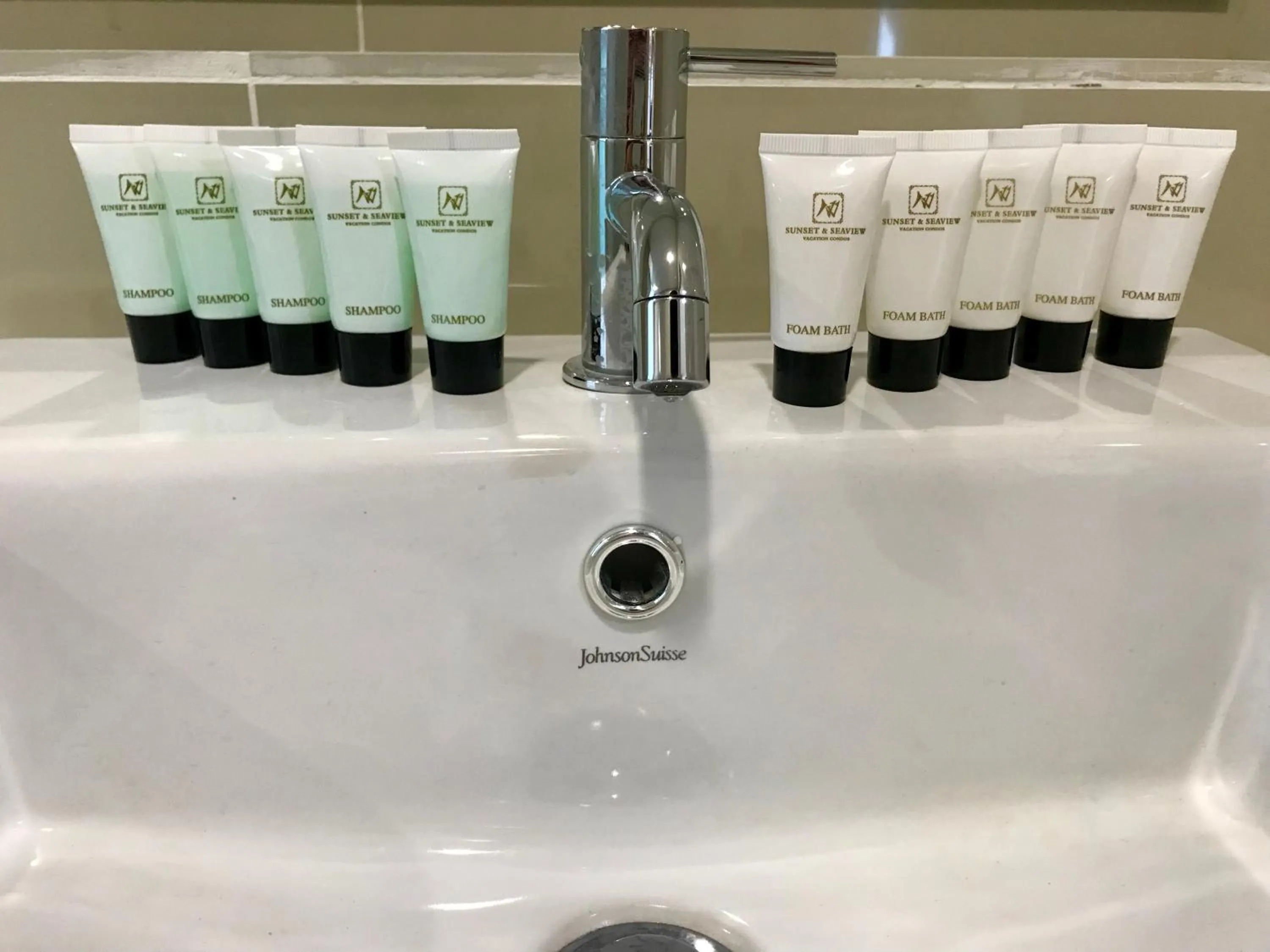 Toilet in Sunset Seaview Vacation Condos @ Infinity Avenue