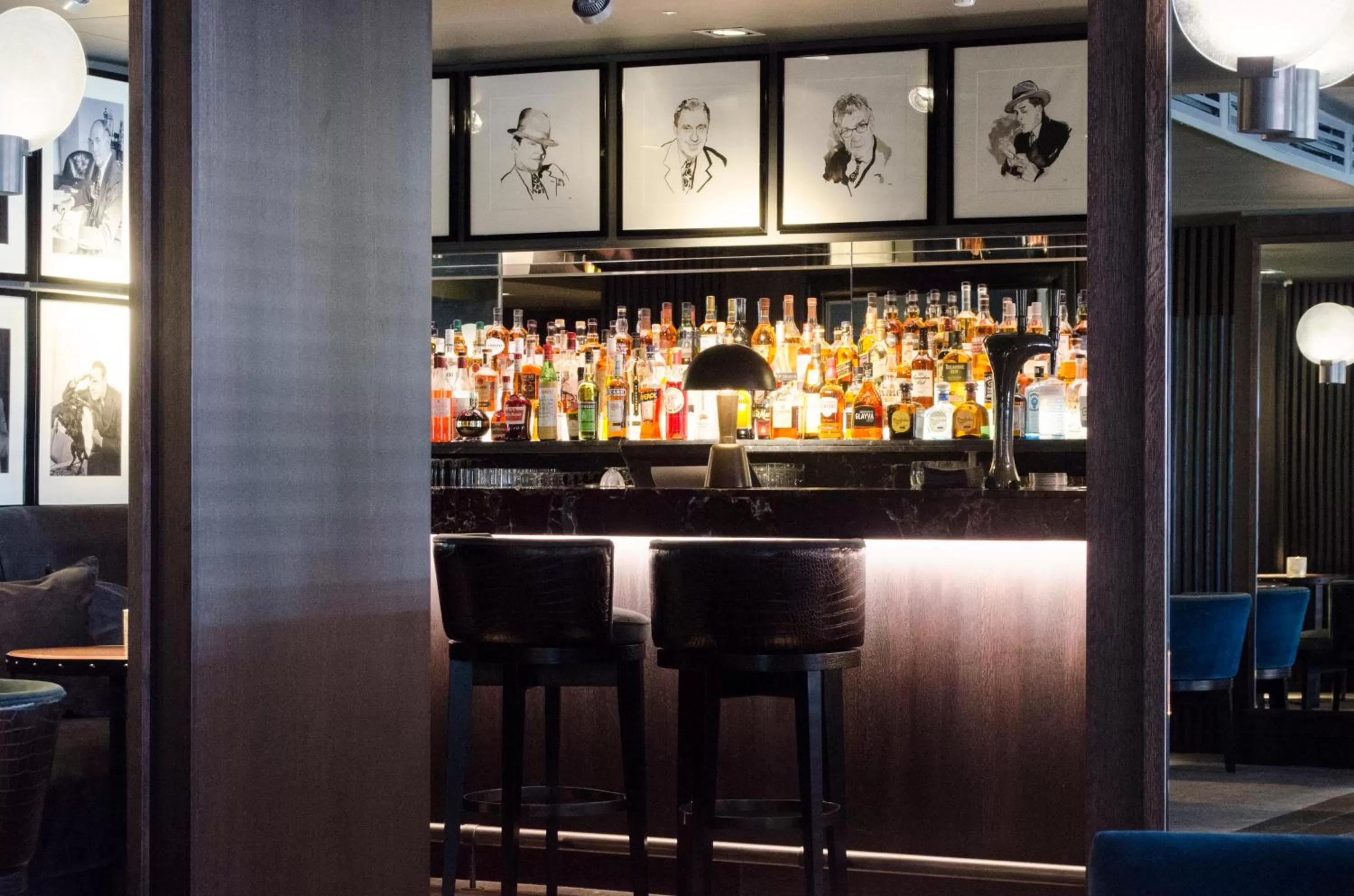 Lounge or bar in Dakota Glasgow