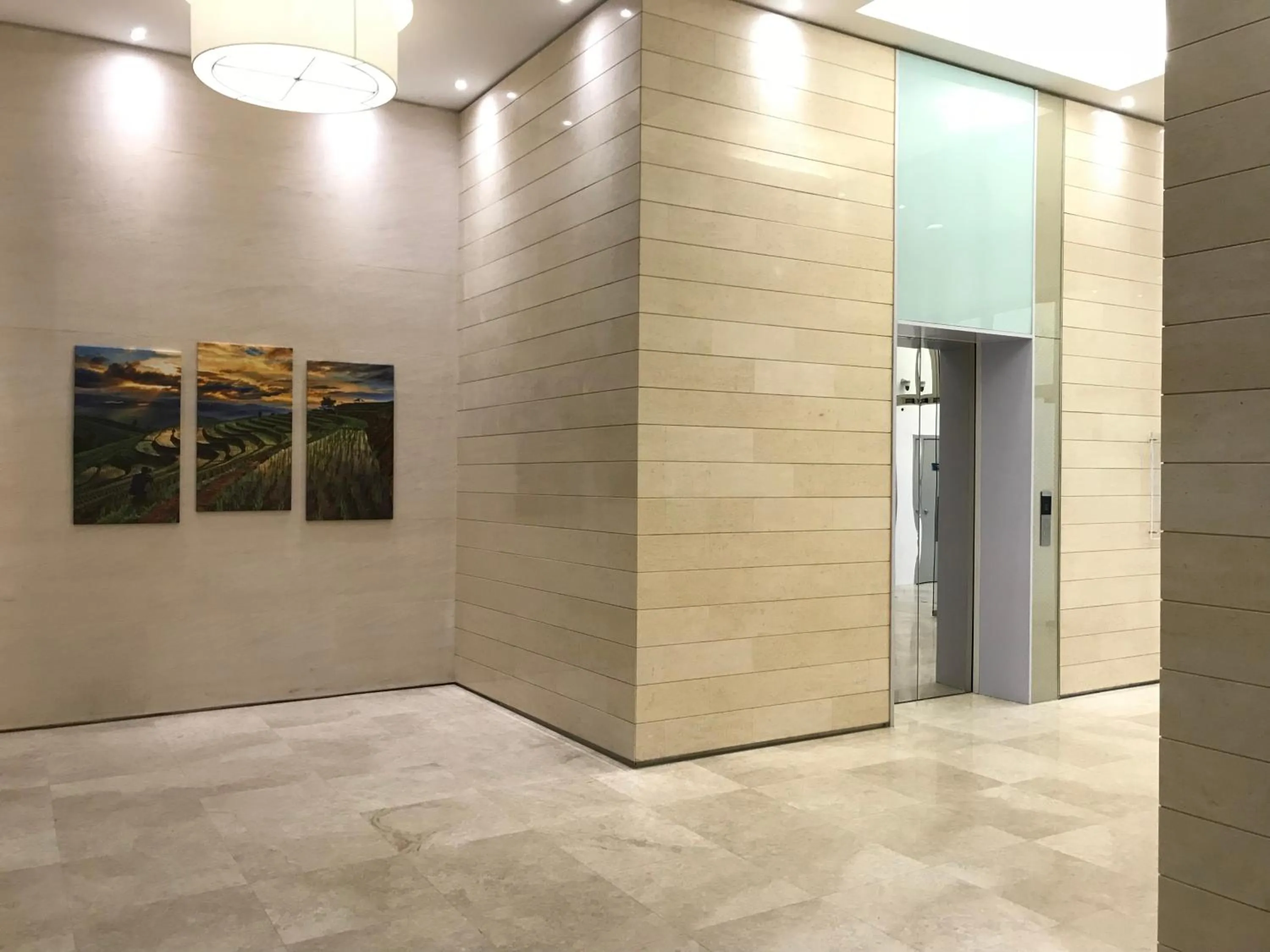 Lobby or reception in Sunset Seaview Vacation Condos @ Infinity Avenue